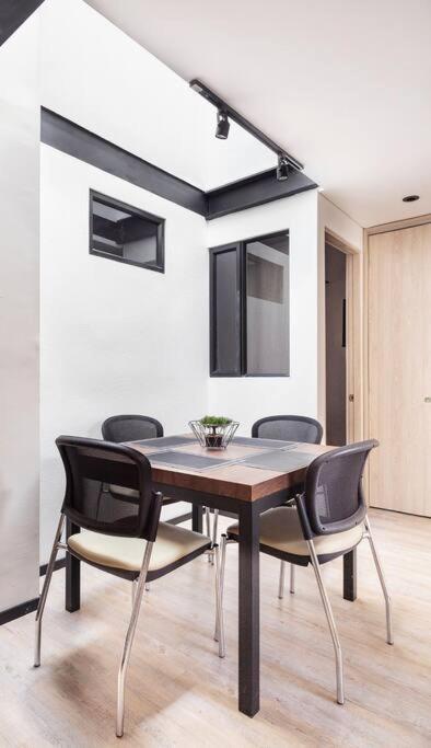 Gorgeous 2/2 in PRIME Location! Brand NEW