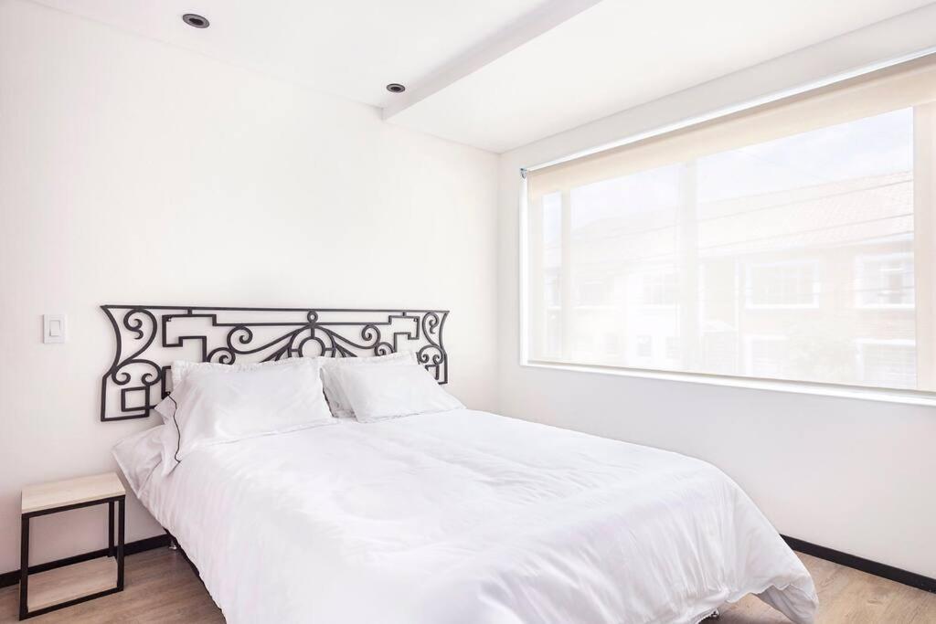Gorgeous 2/2 in PRIME Location! Brand NEW