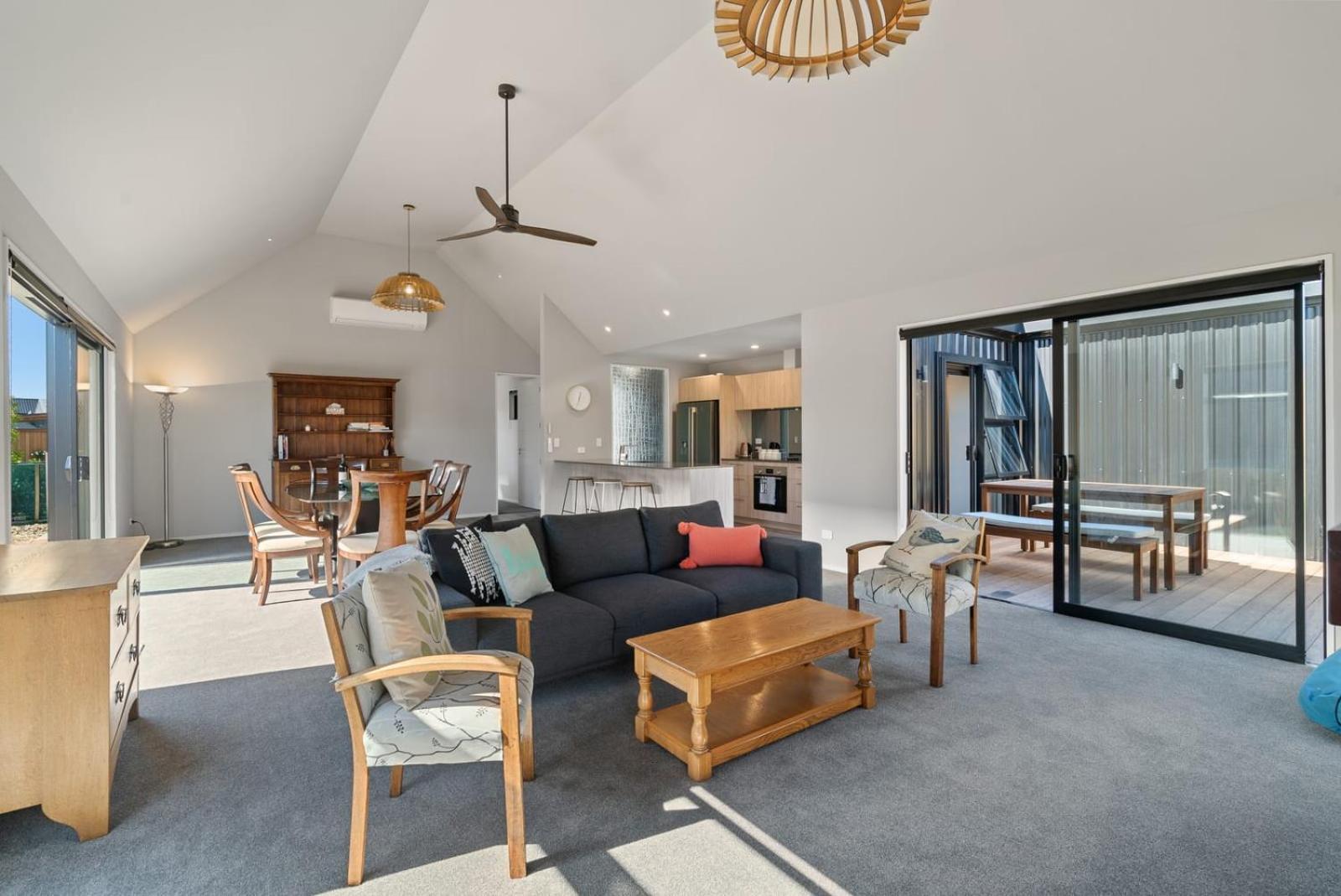 Wanaka Adventure Retreat view 4