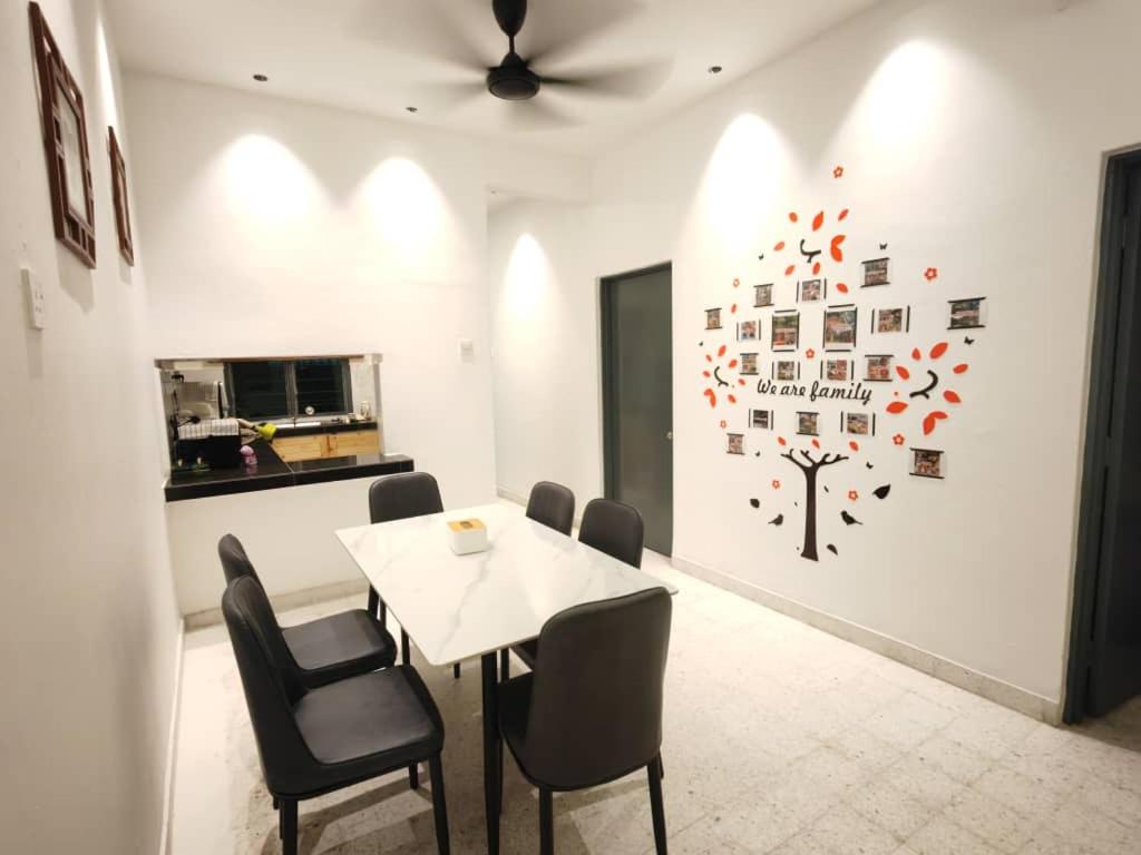TL LEGEND HOMESTAY Ipoh garden east photo 8