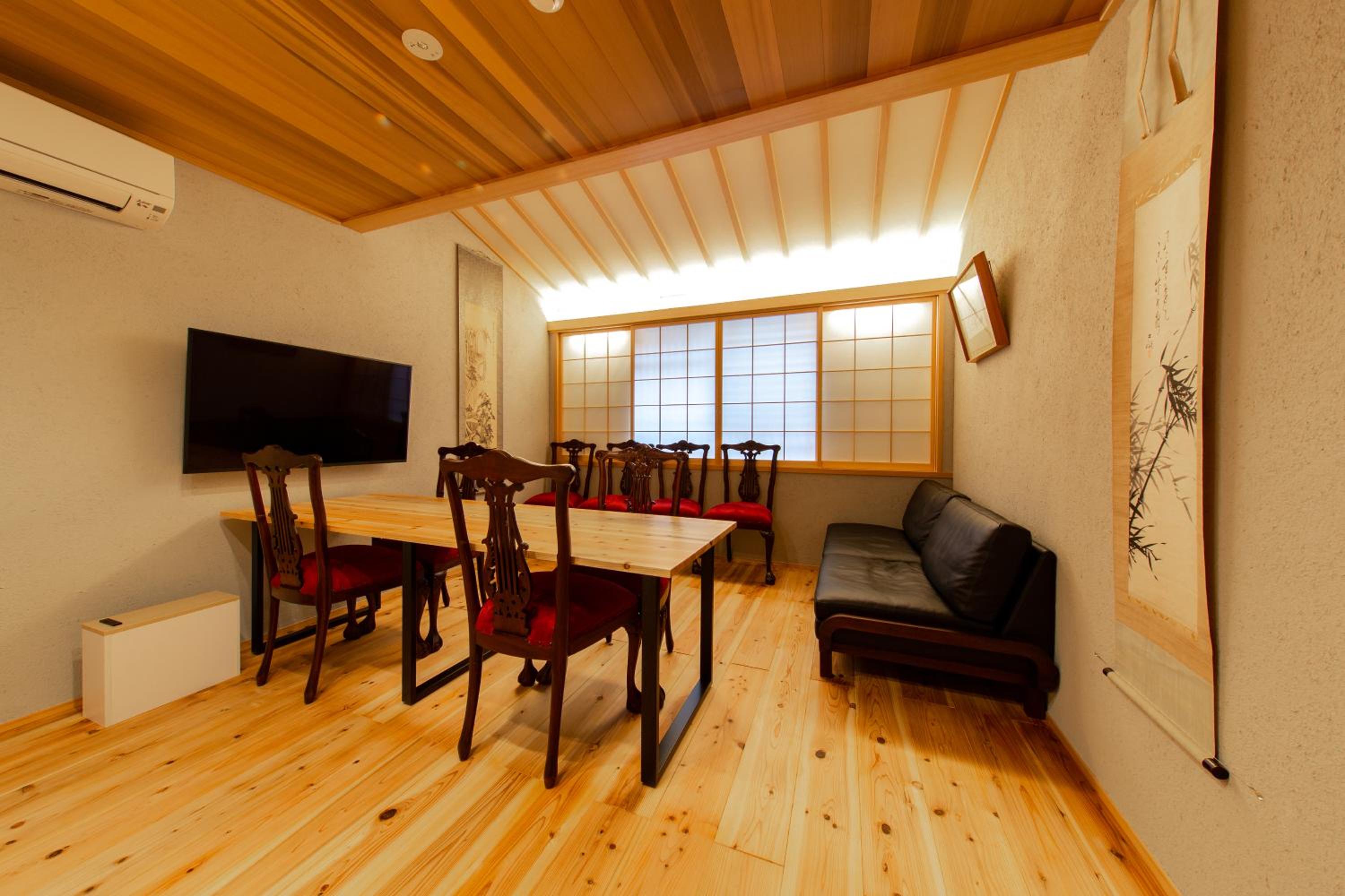 meeting & event spaces
