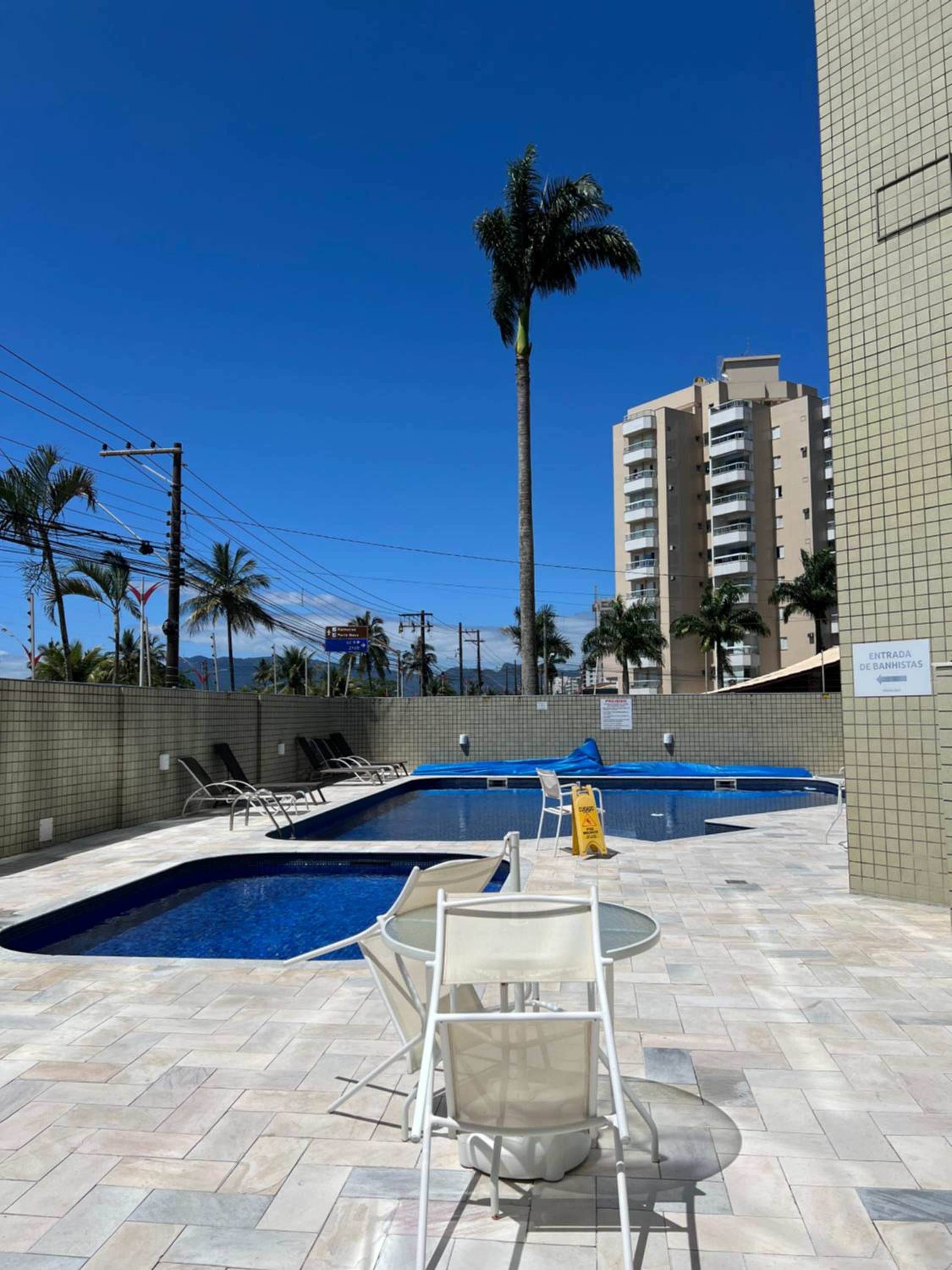 Apto beira mar pé na areia