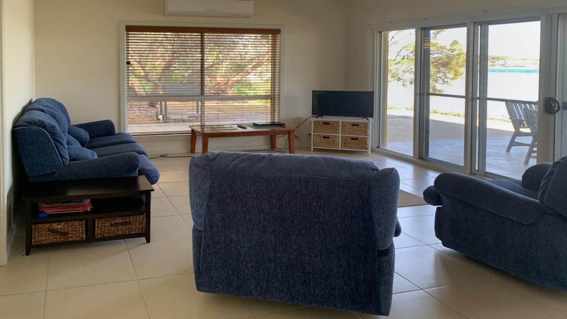 The Beach House - Spectacular Location - Privacy - Right On The Beach