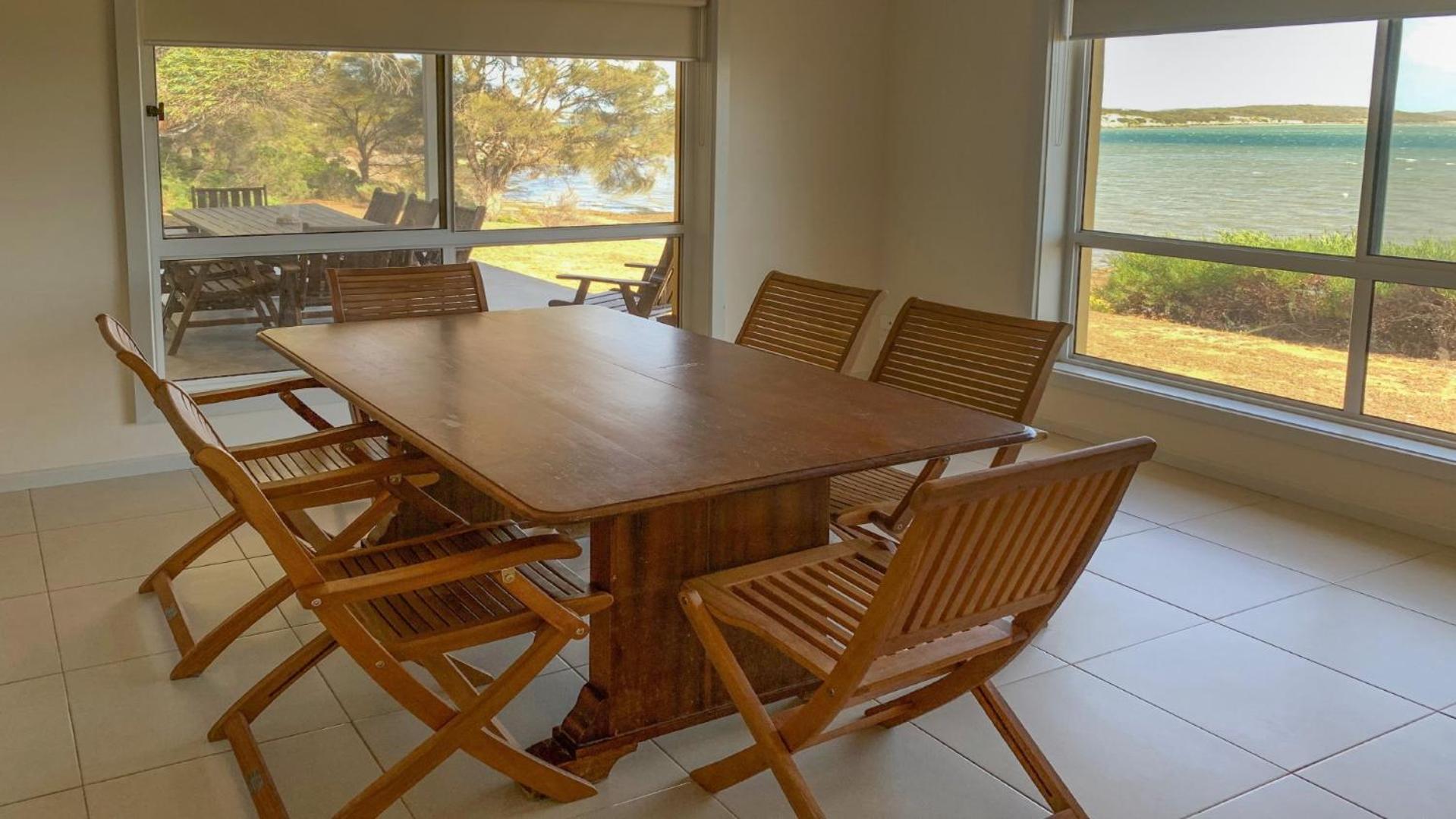 The Beach House - Spectacular Location - Privacy - Right On The Beach