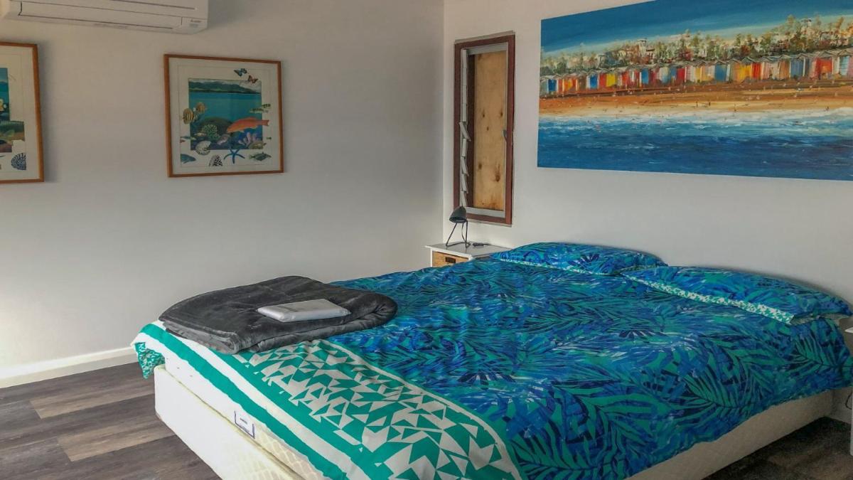 CDC-625 Beach House incl.rear 2BR studio