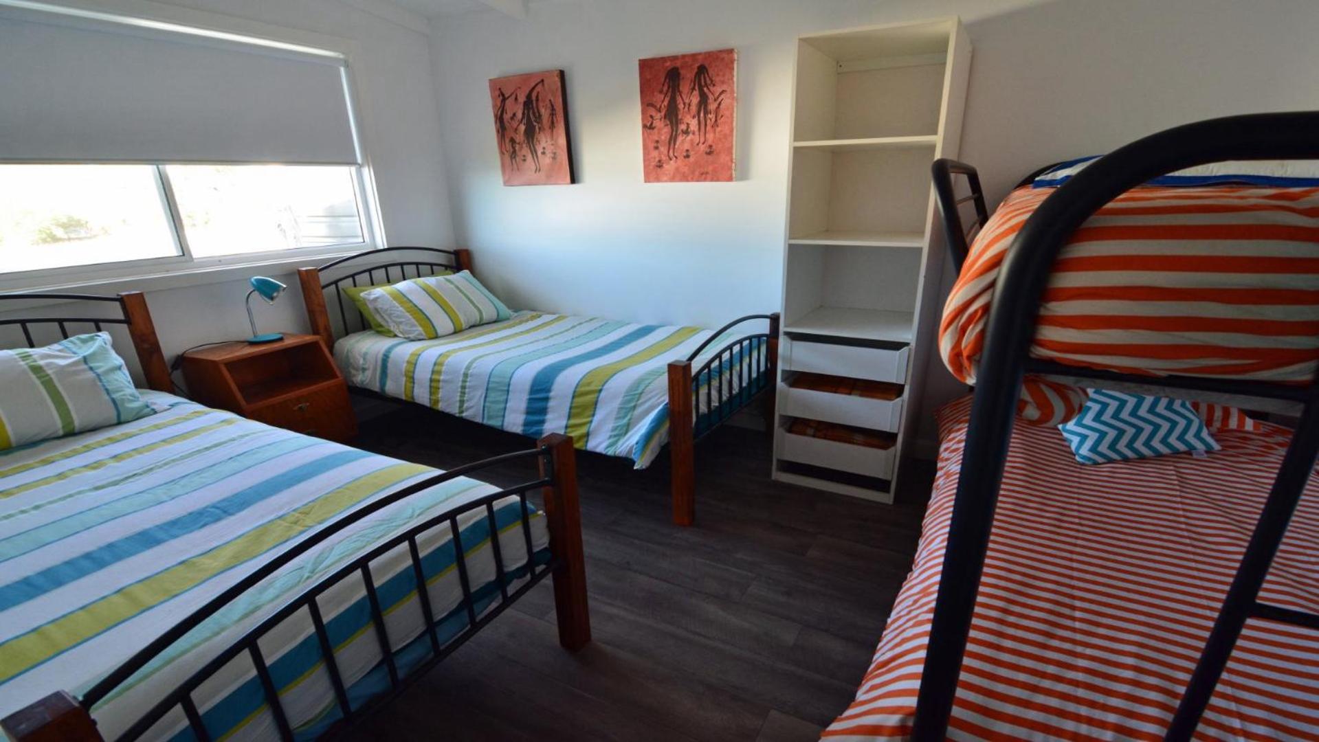 CDC-625 Beach House incl.rear 2BR studio