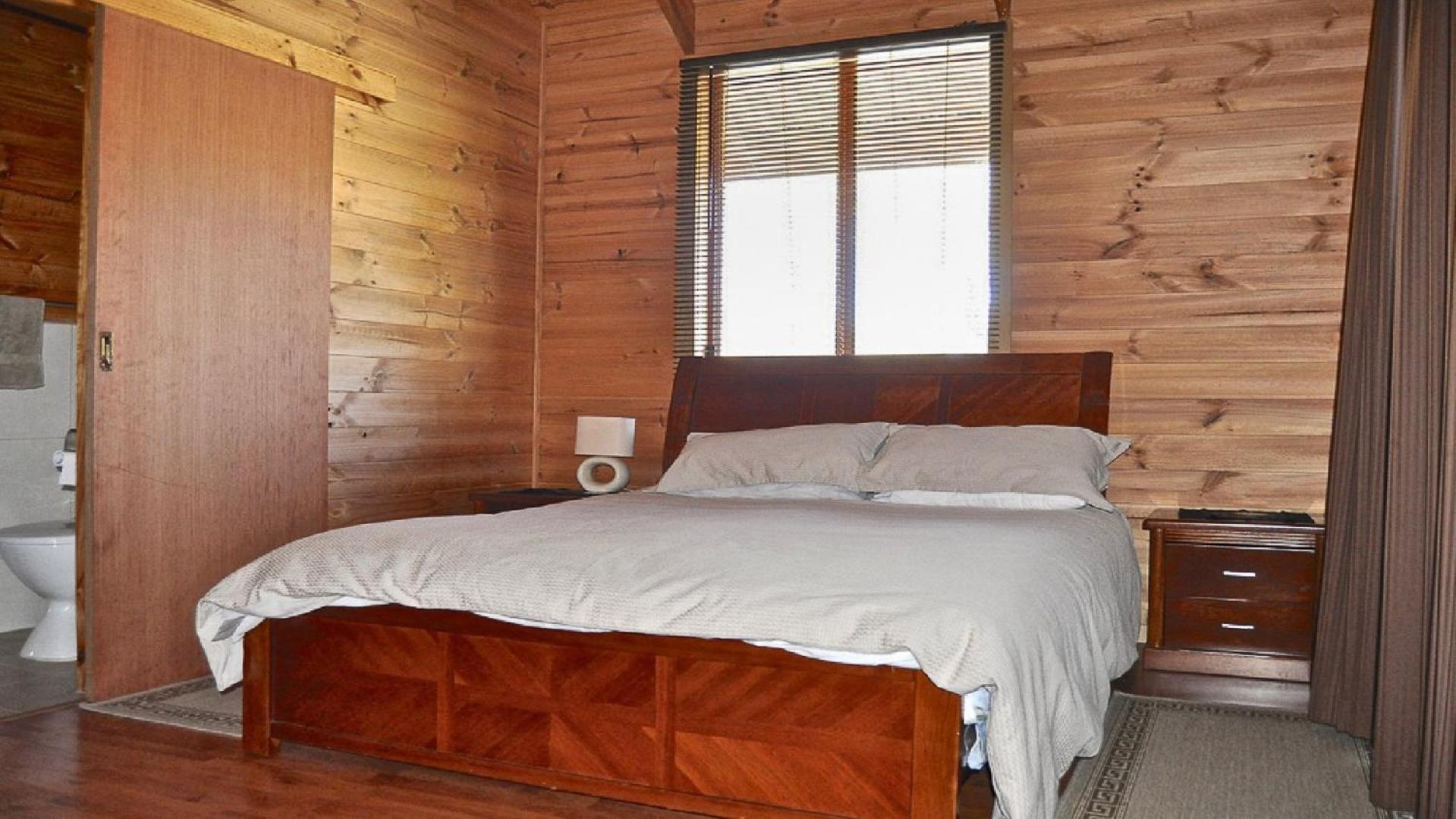 Long Beach Eco - Lodge Is The Perfect Property For Nature Lovers, With An Abundance Of Wildlife Birds, Kangaroos and Emus, As Well As Bush and Sea Views