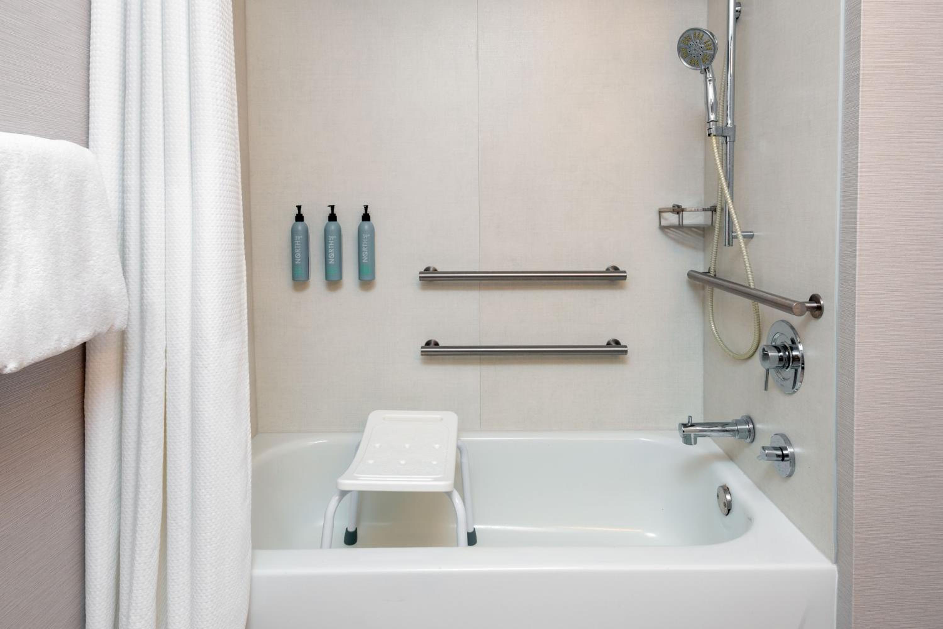 Danbury Vacations - Courtyard by Marriott Danbury - Property Image 19