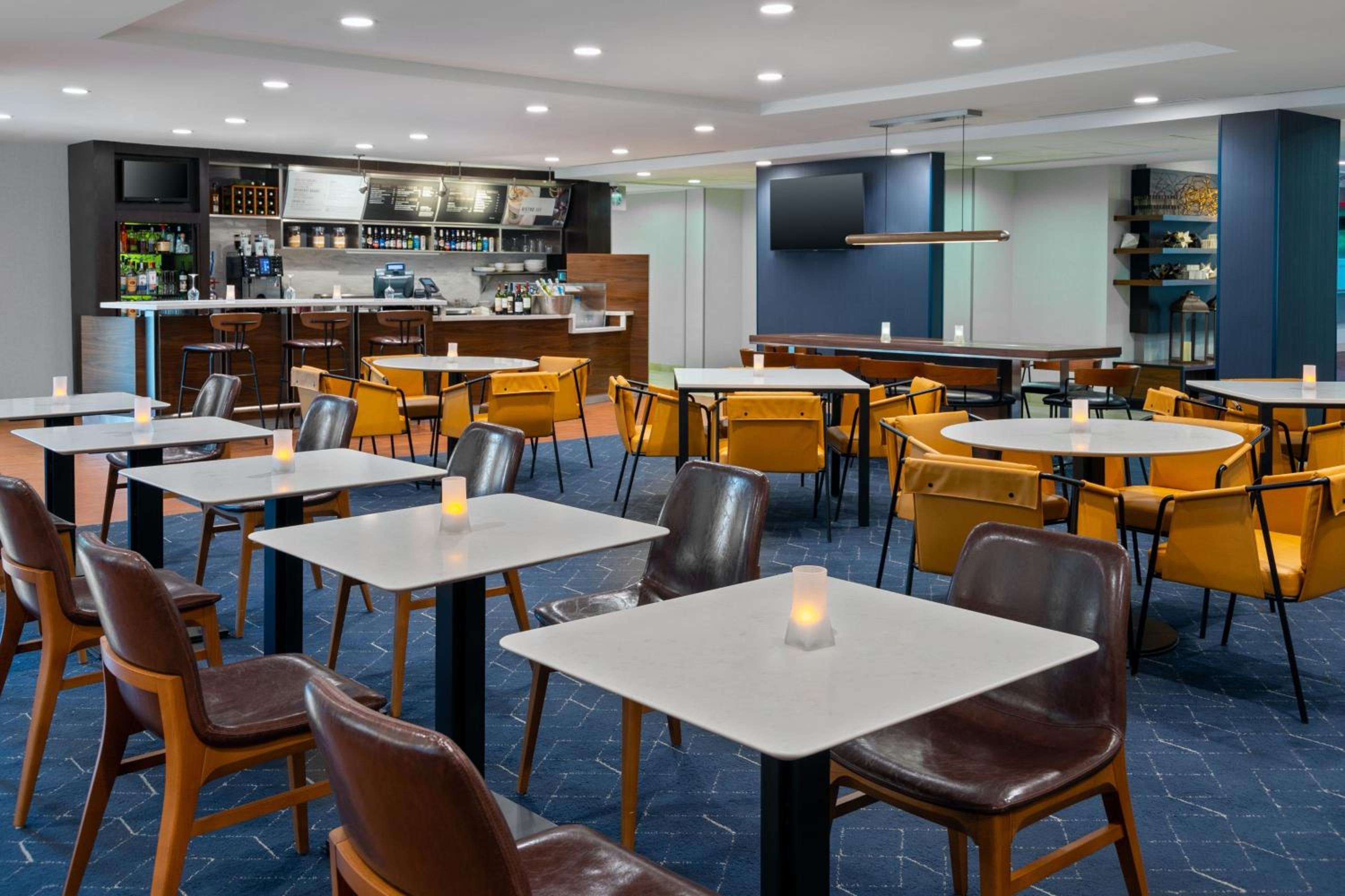 Danbury Vacations - Courtyard by Marriott Danbury - Property Image 46