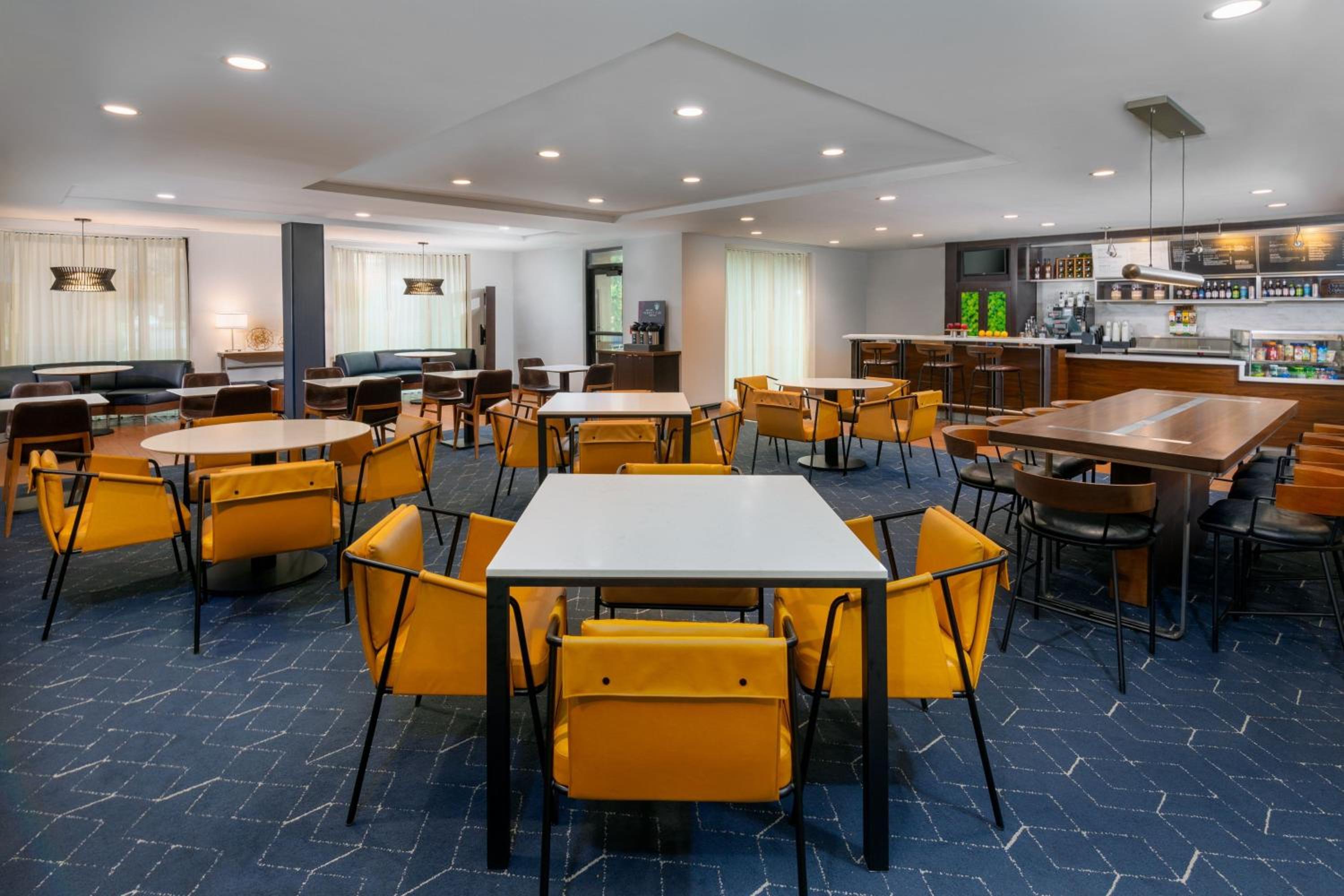 Danbury Vacations - Courtyard by Marriott Danbury - Property Image 35