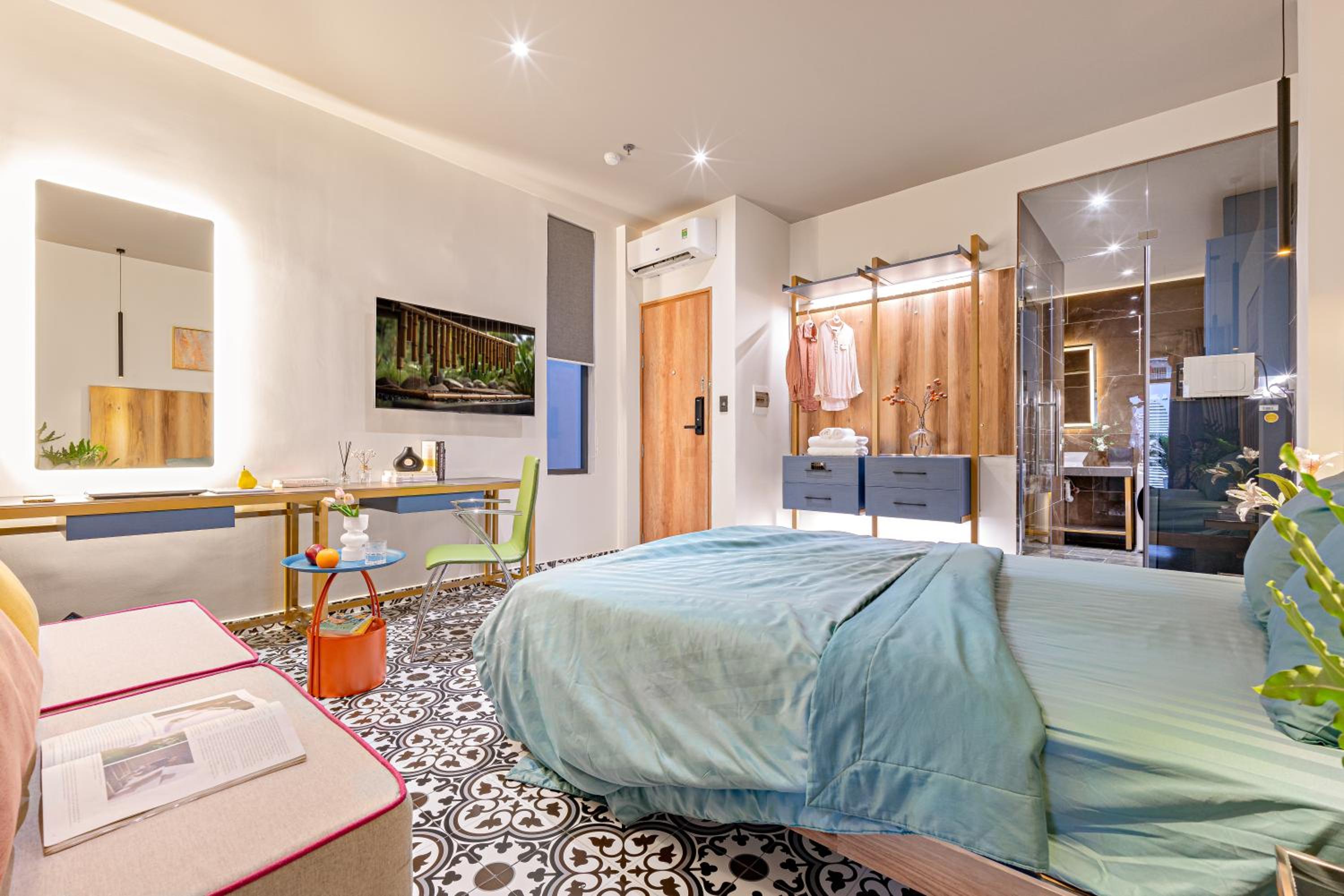hotel room