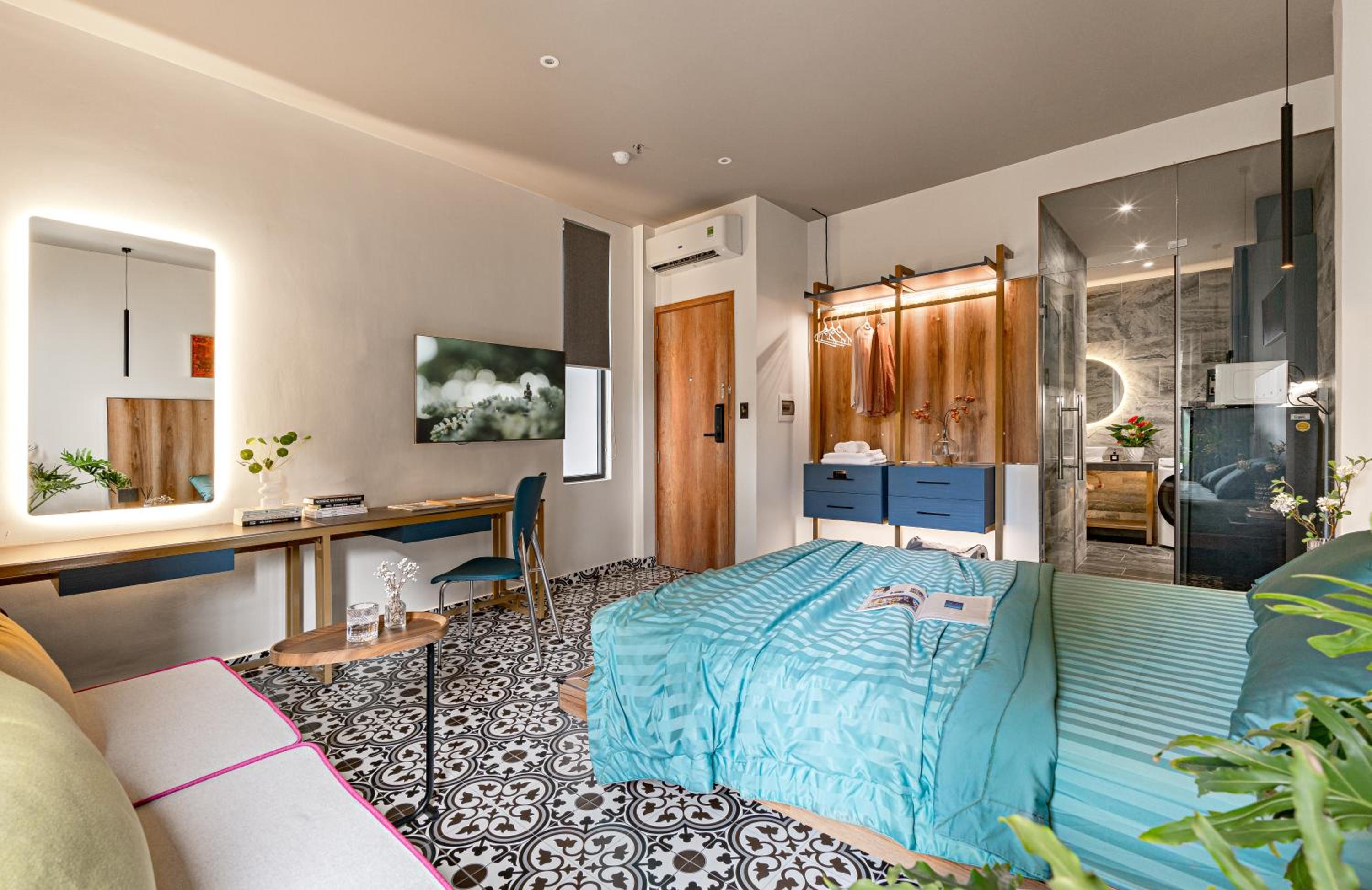 hotel room