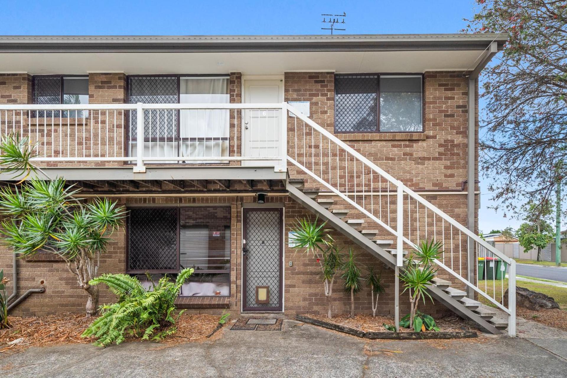 Mount Warren Park Stay 2 BR for Work and Families