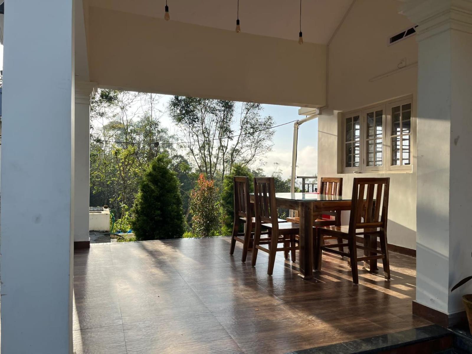 Munnar Alkaline Villa
