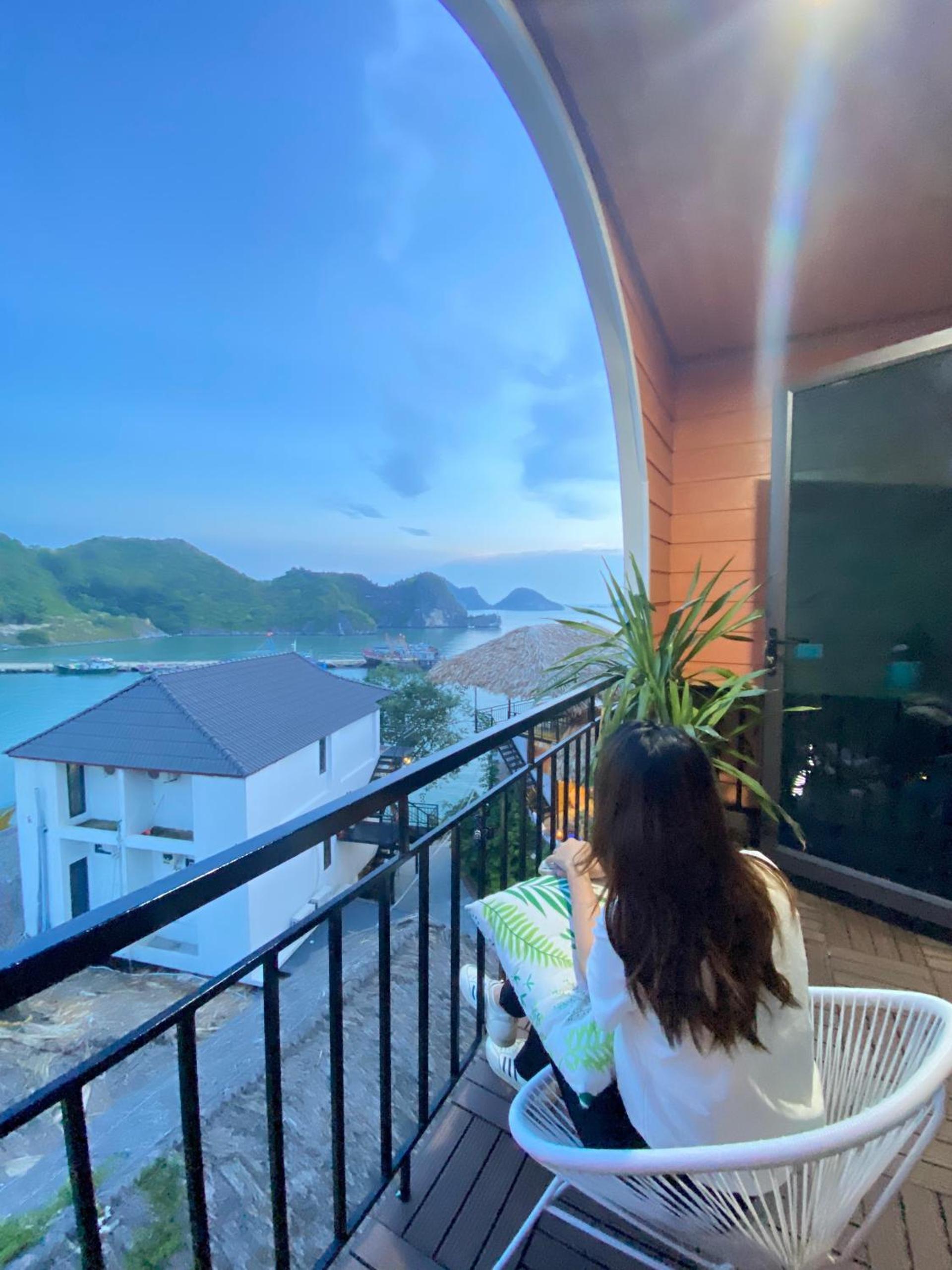 LePont Cat Ba Bungalow