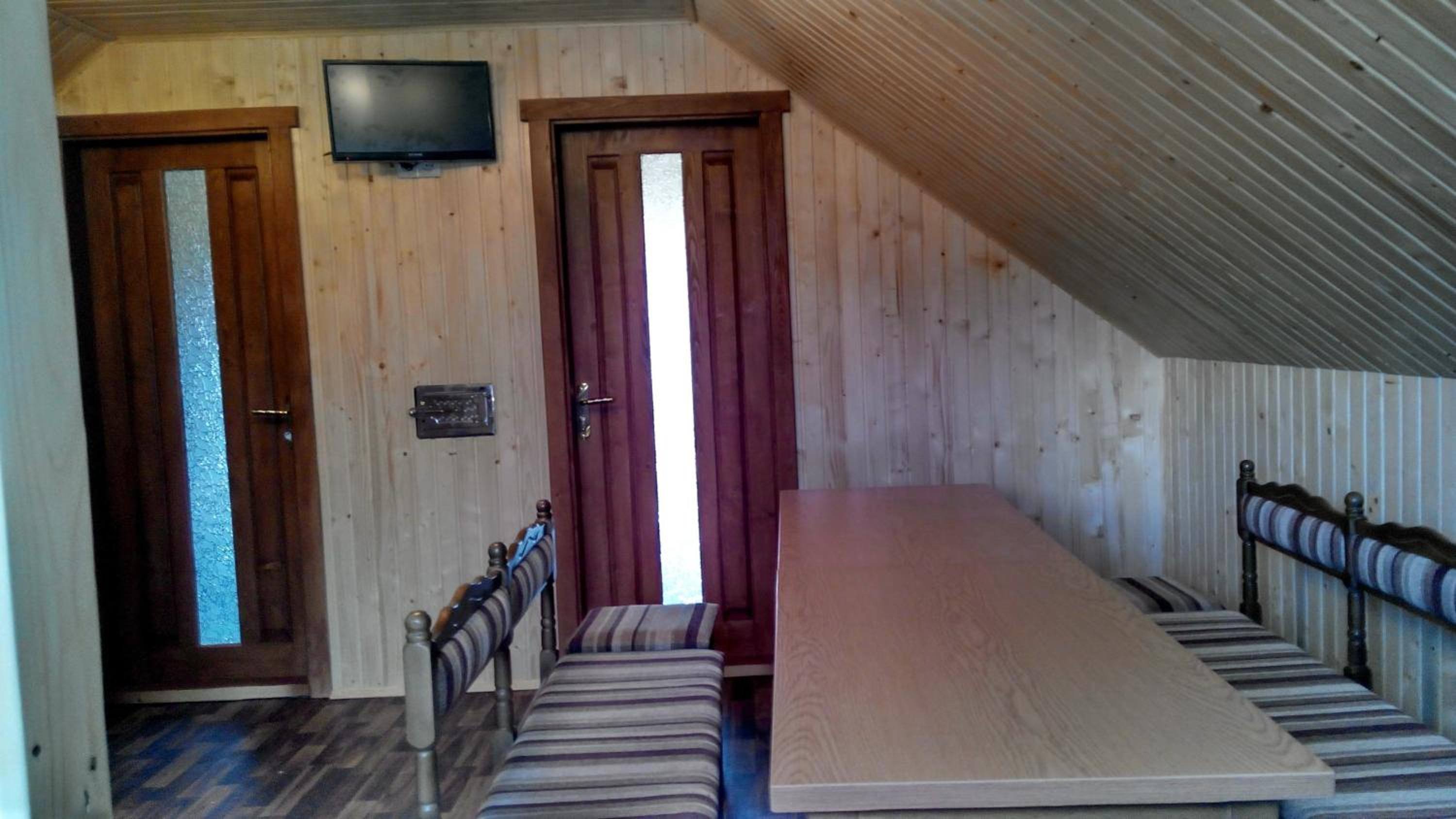 Cottage Ozerniy