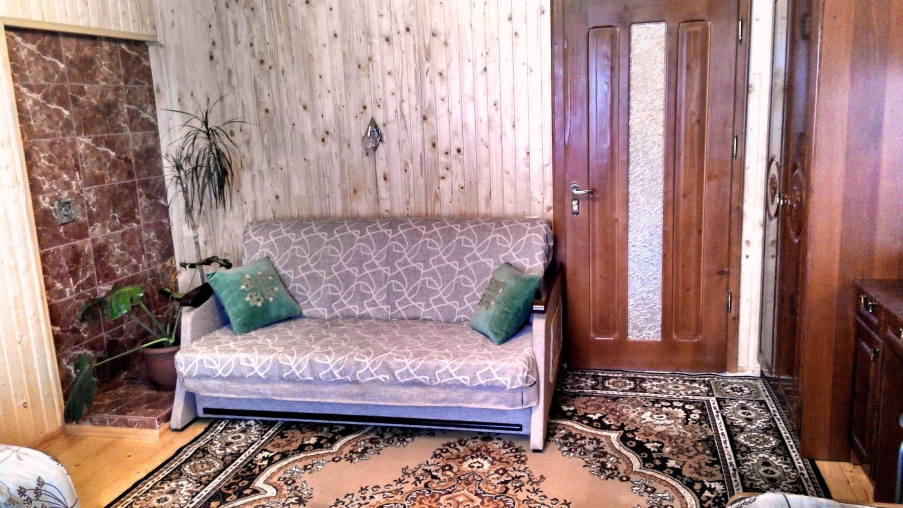 Cottage Ozerniy