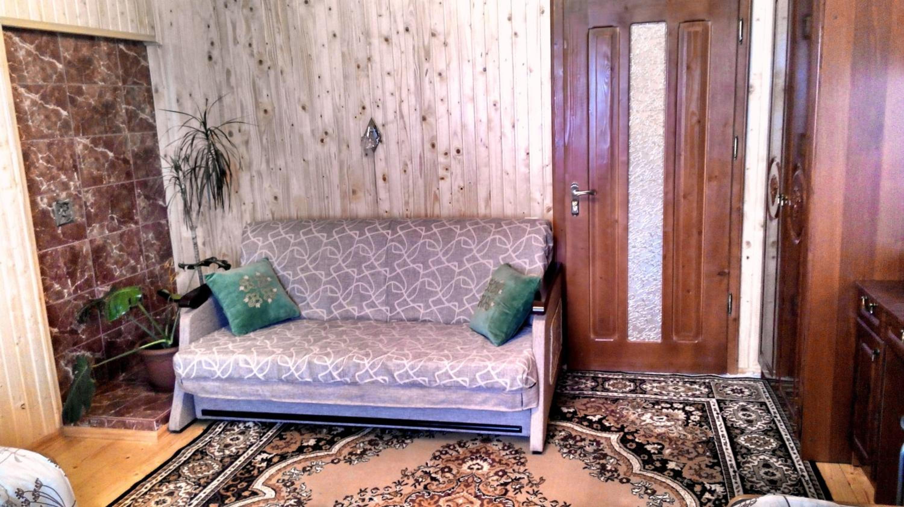 Cottage Ozerniy