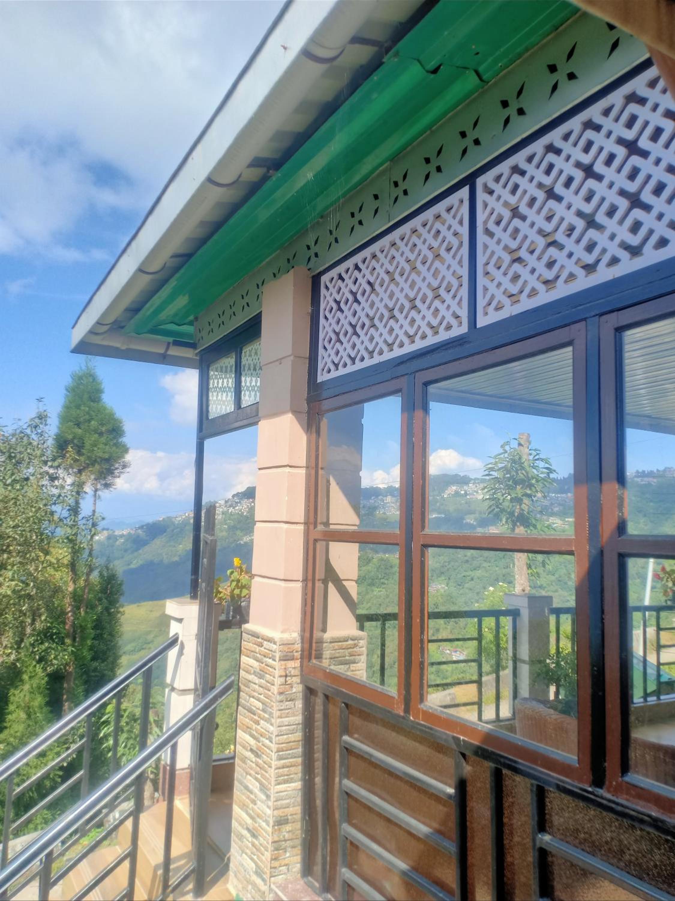 Pinewood Homestay