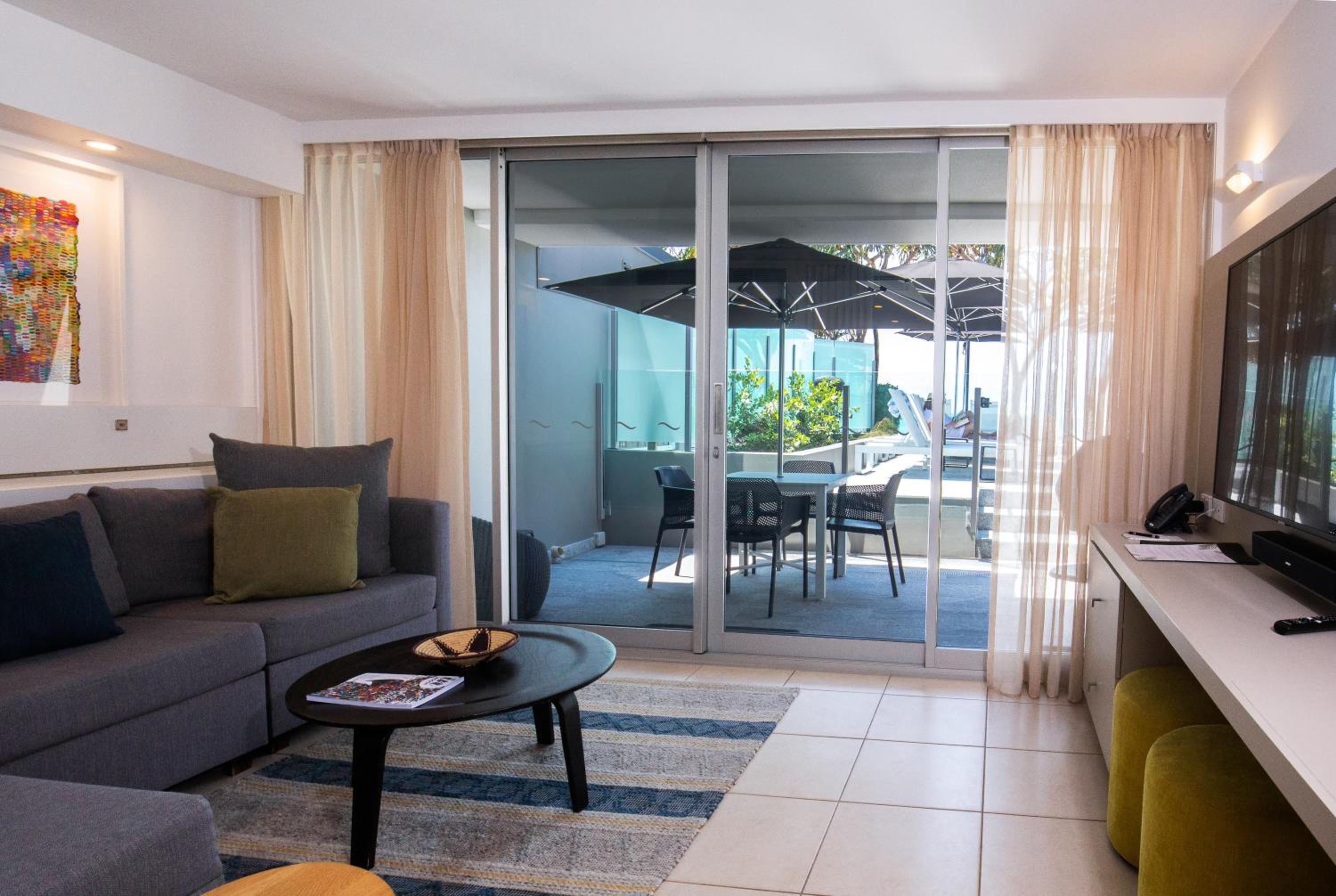 71 Hastings - Beachfront
