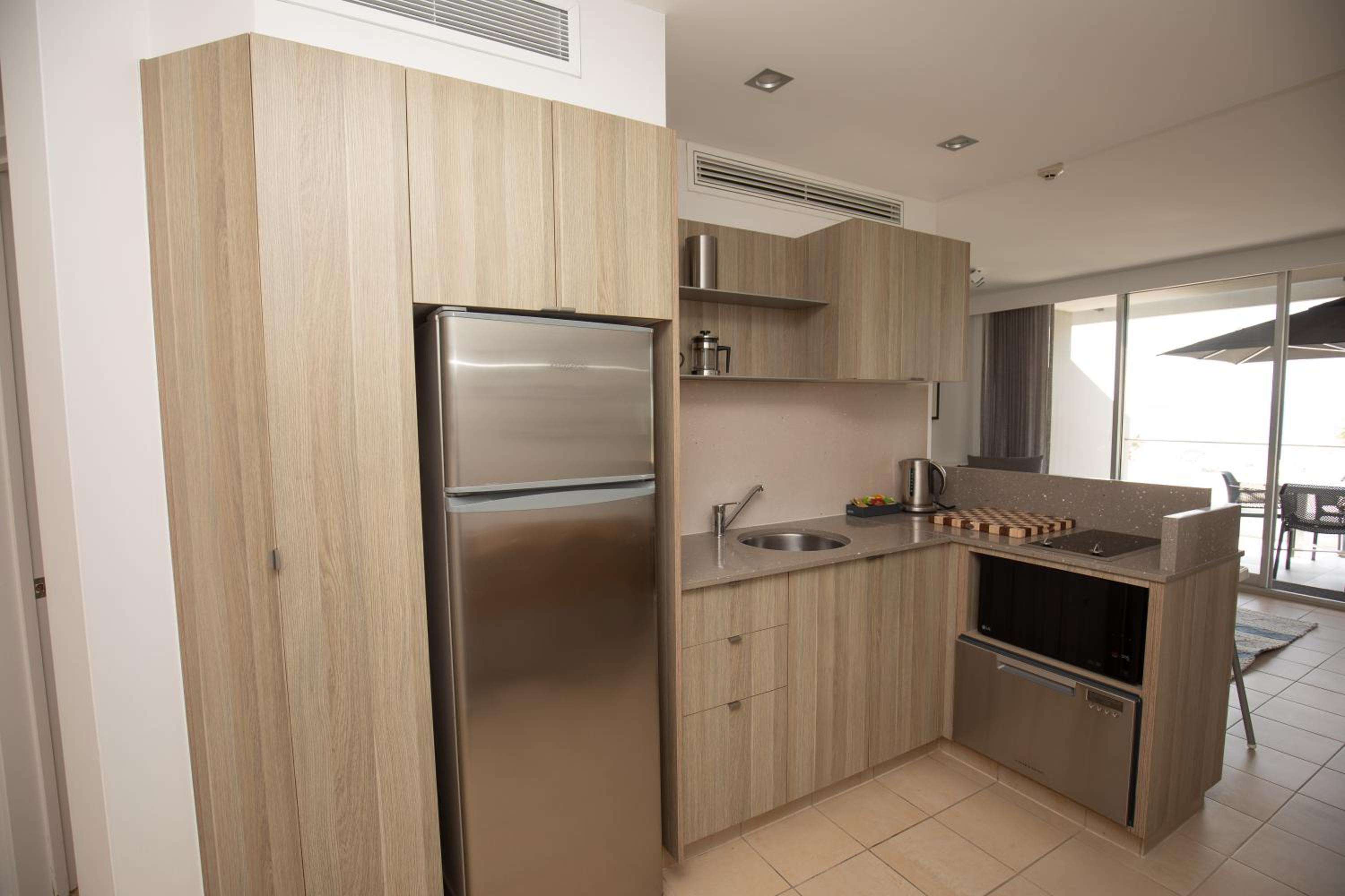 71 Hastings - Beachfront