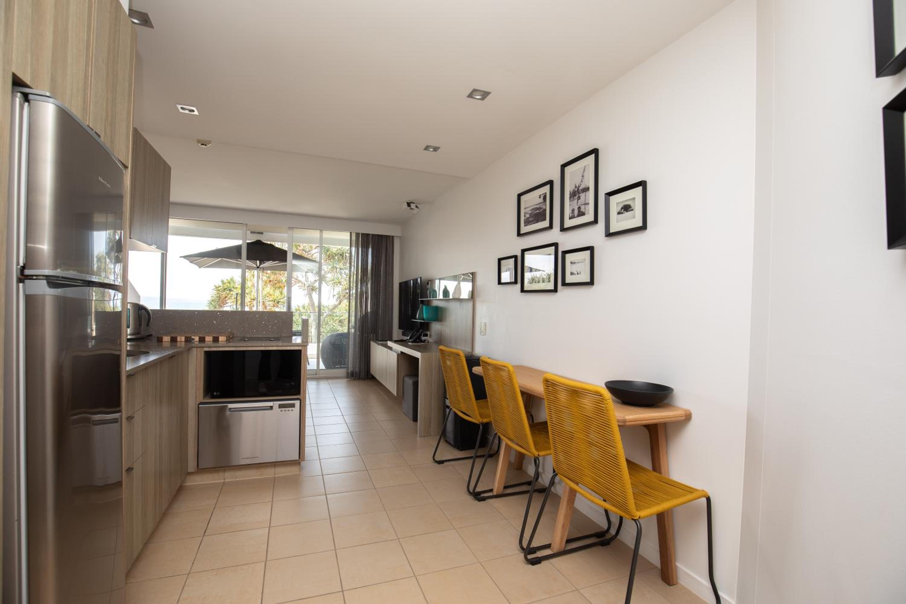 71 Hastings - Beachfront
