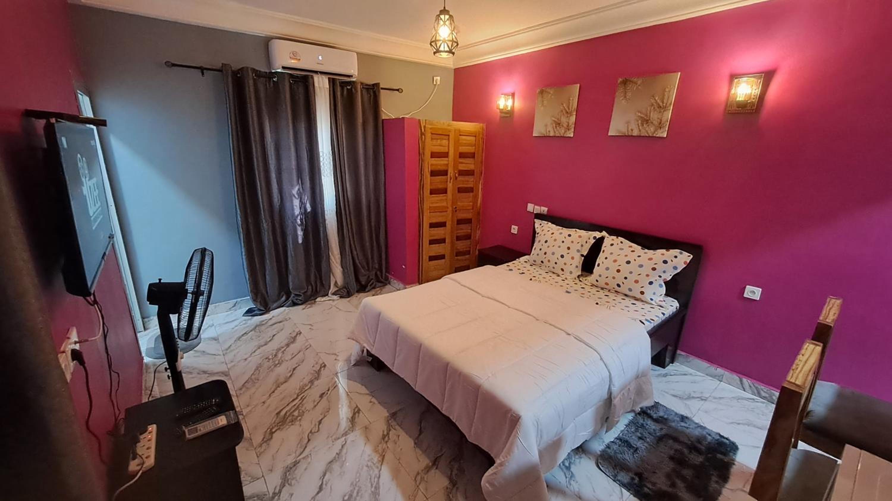 hotel room