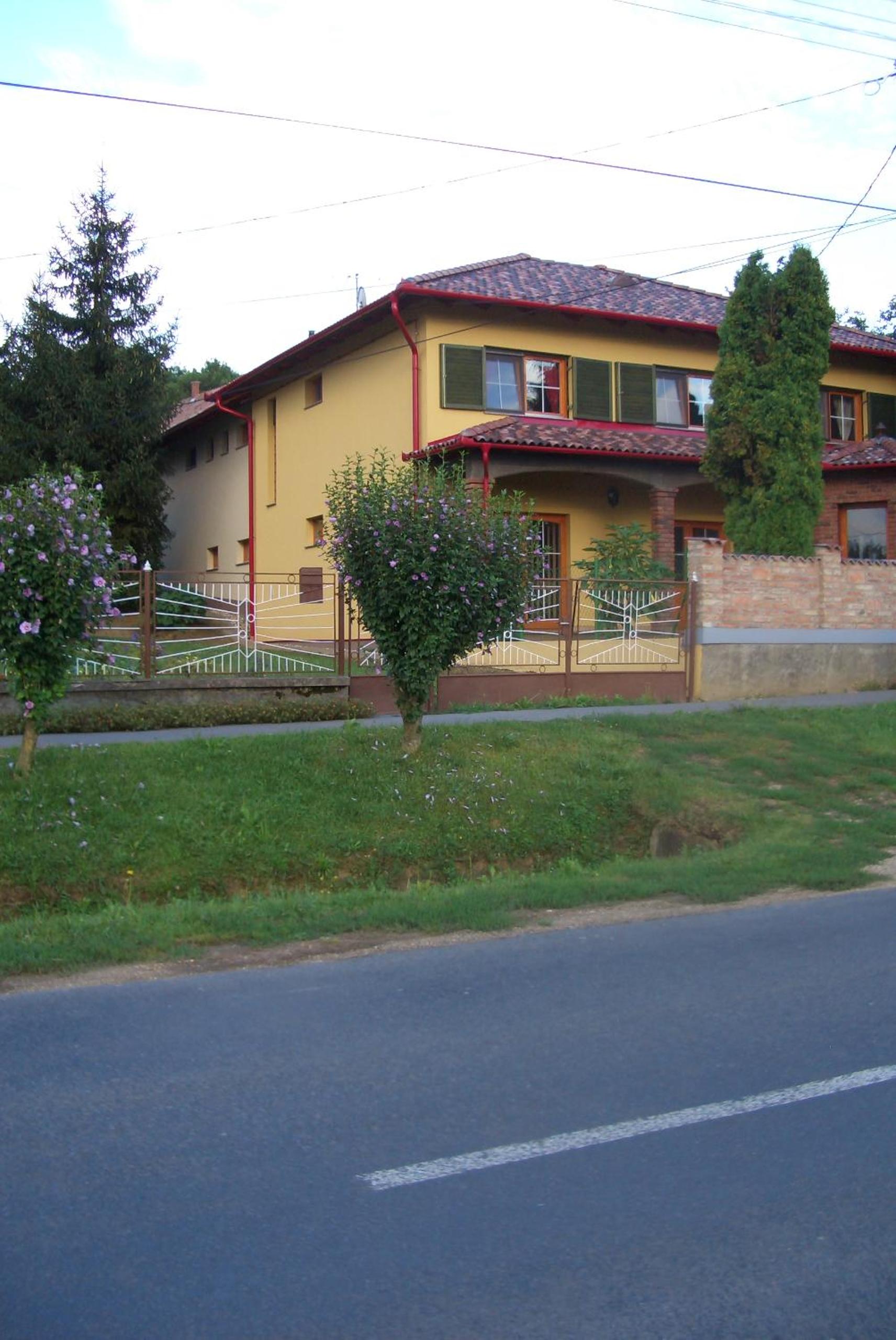 Photo 15