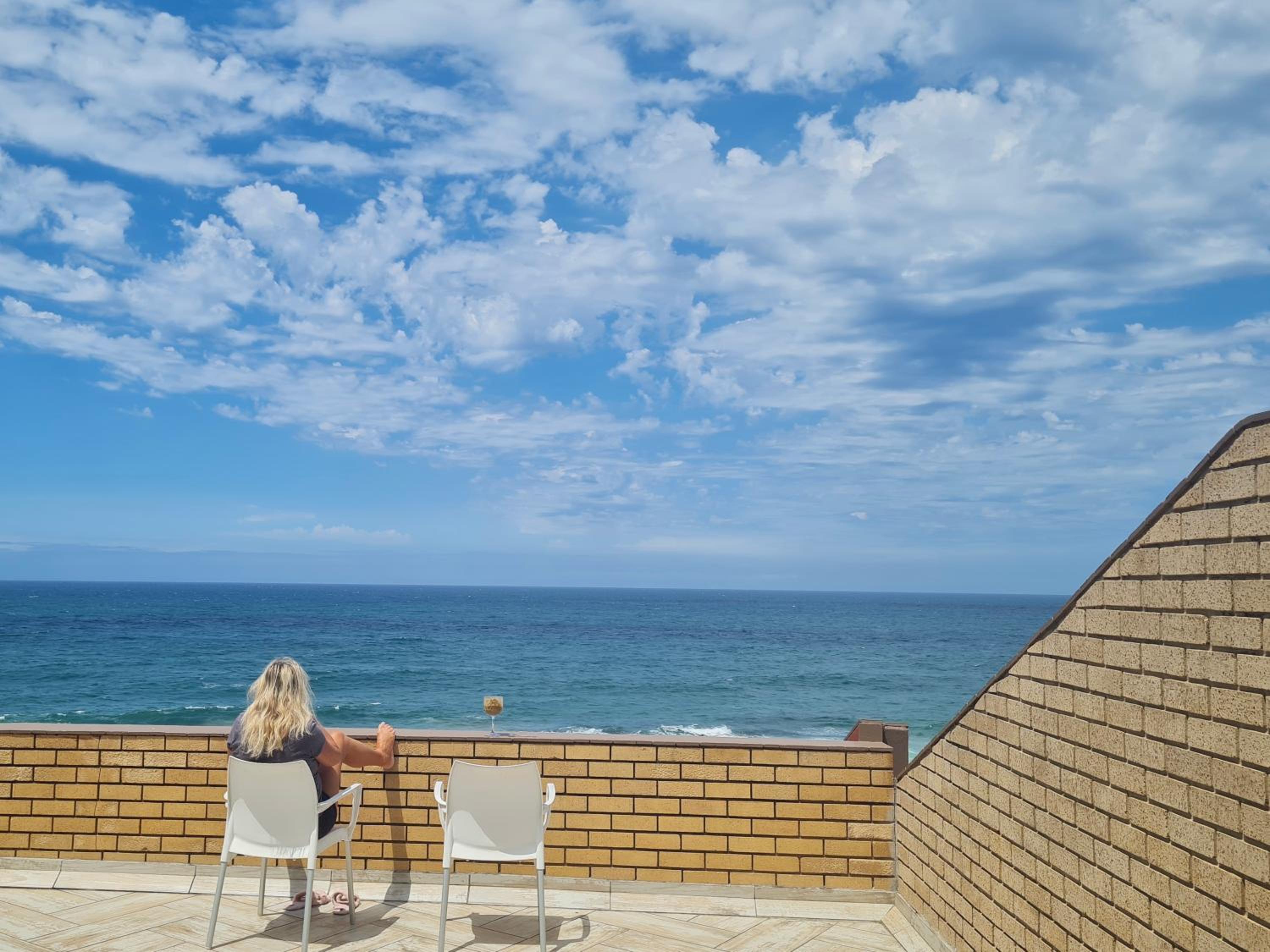 Direct beach access Ballito penthouse backup power view 4