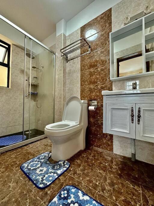 Cozy Spacious Modern Apartment in the Hearth of Nairobi, Kilimani