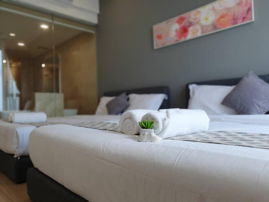 UN1 28 Millionaire Seaview Bathtub GMC Gurney 无敌海景 photo 7