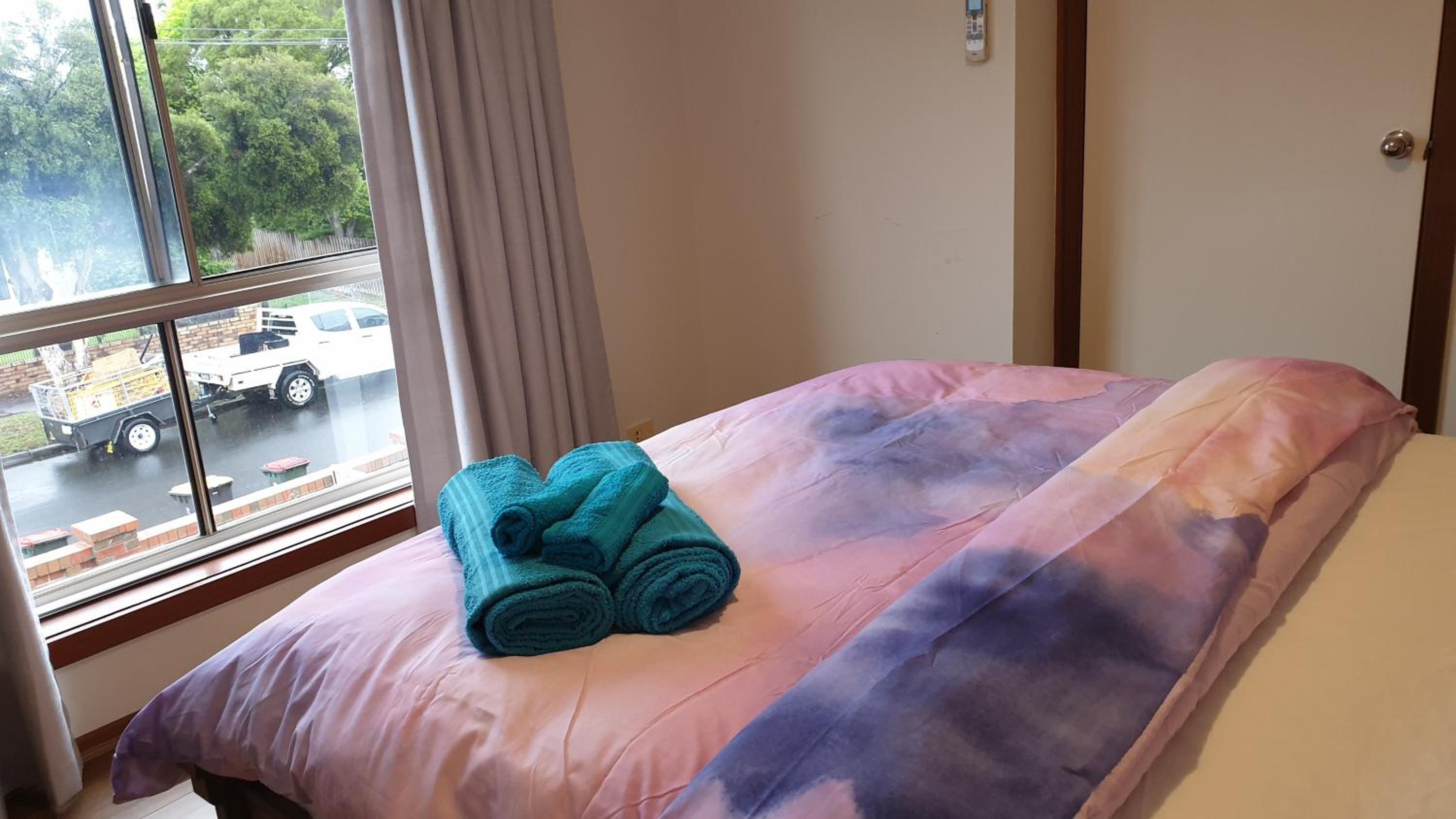 Clayton Living Town House at Monash Doorstep