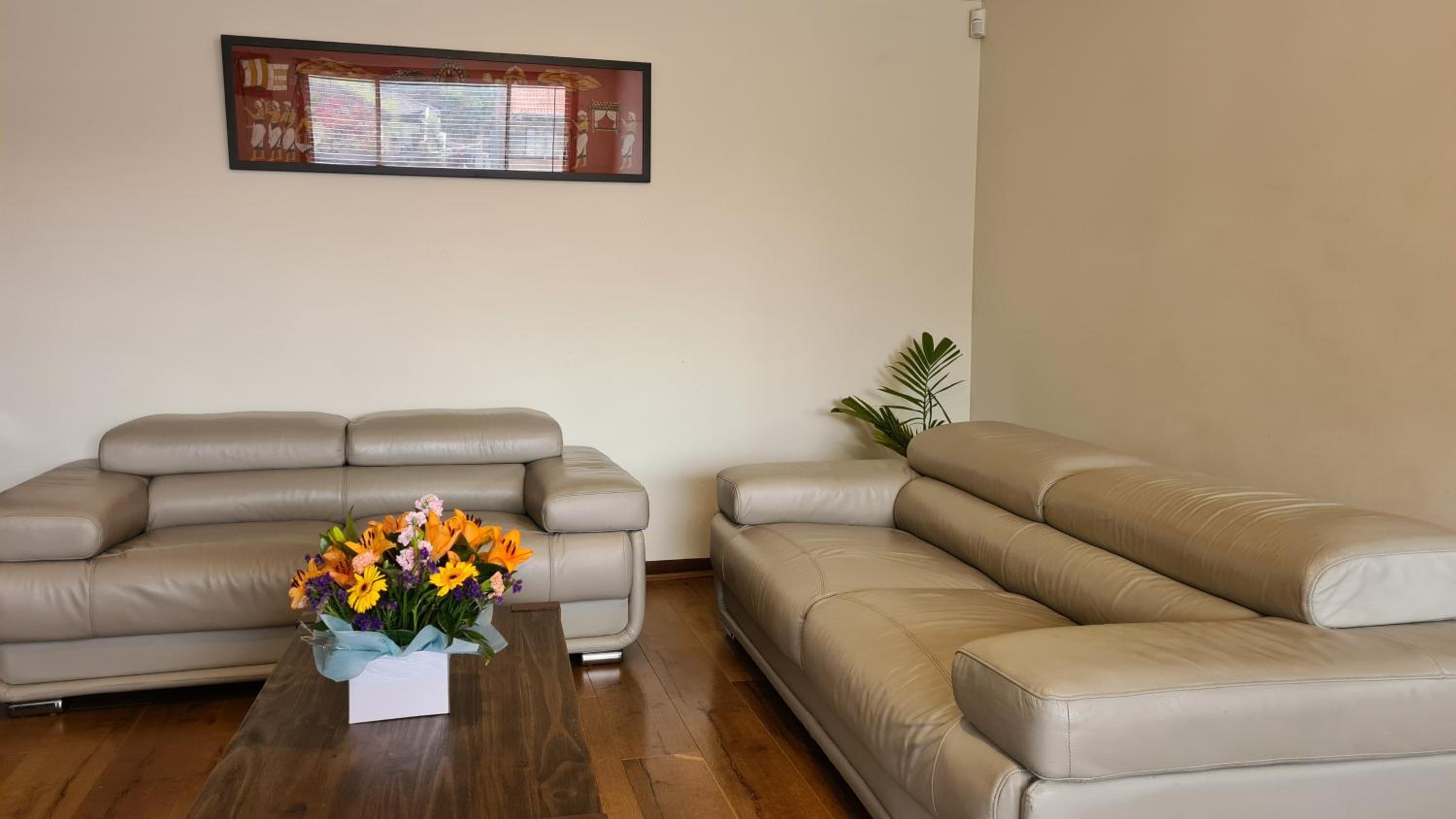 Clayton Living Town House at Monash Doorstep