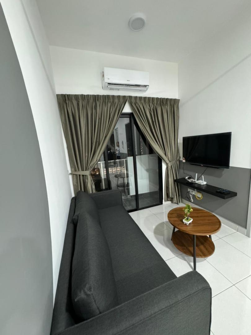 Comfy WIFI place @Manjalara 5Min to Desa Park City
