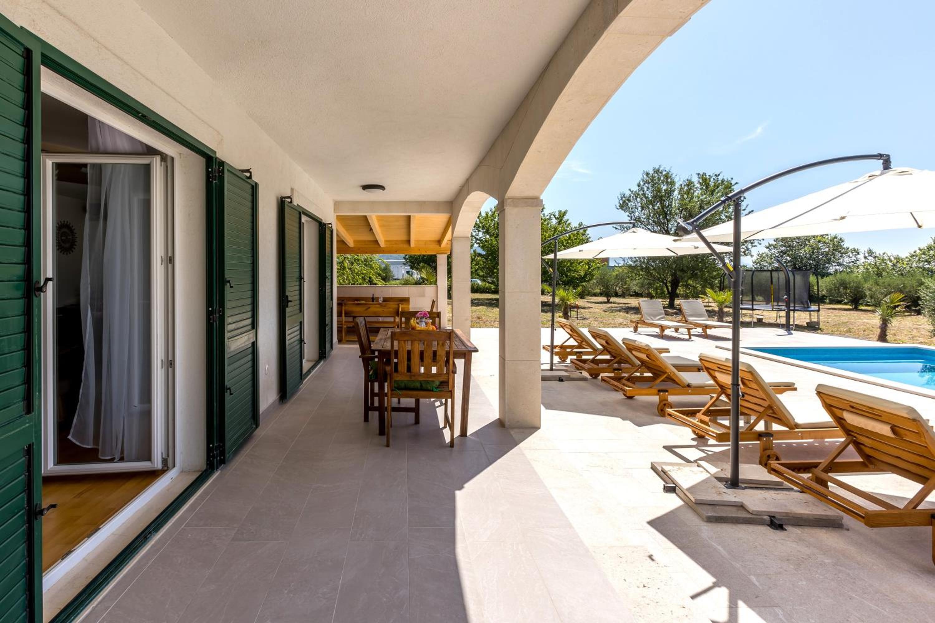 Villa Summertime