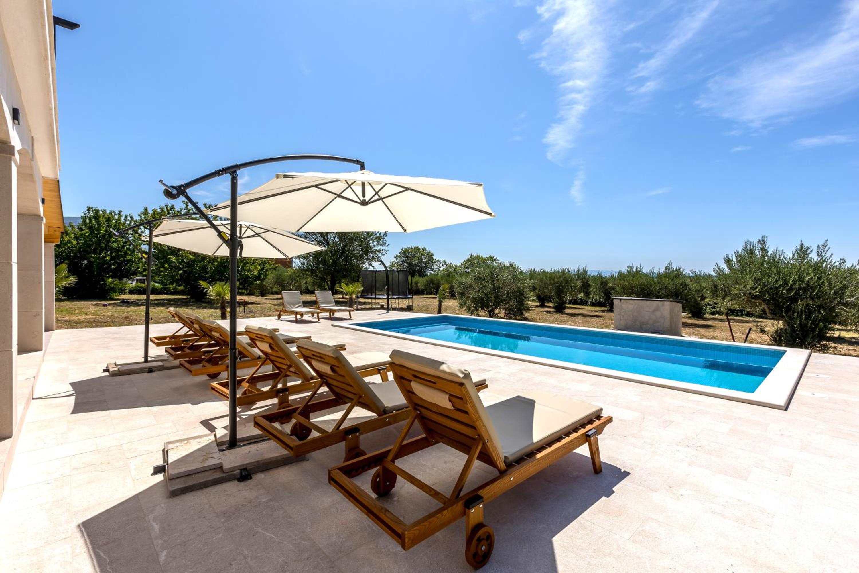 Villa Summertime