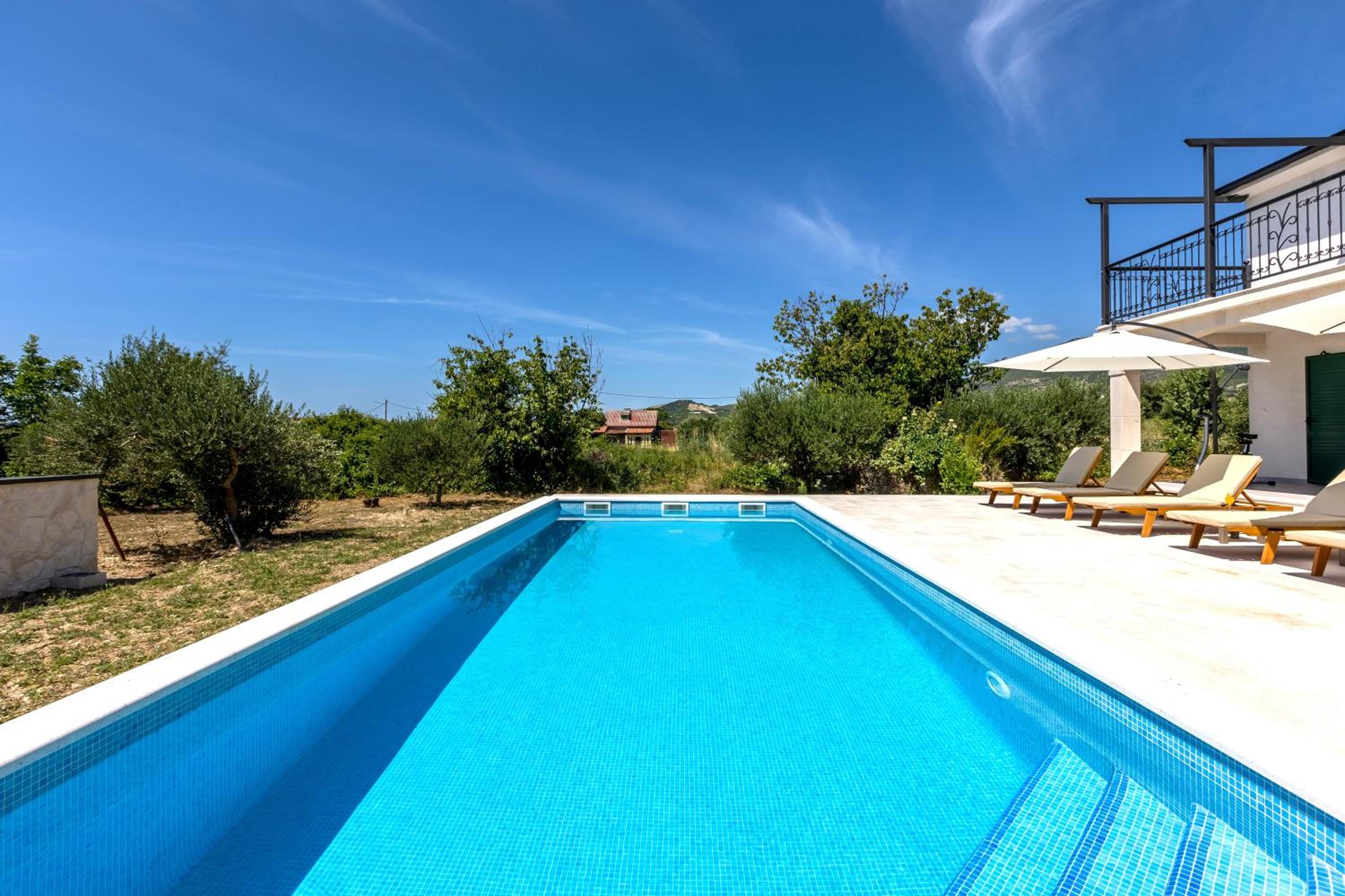 Villa Summertime