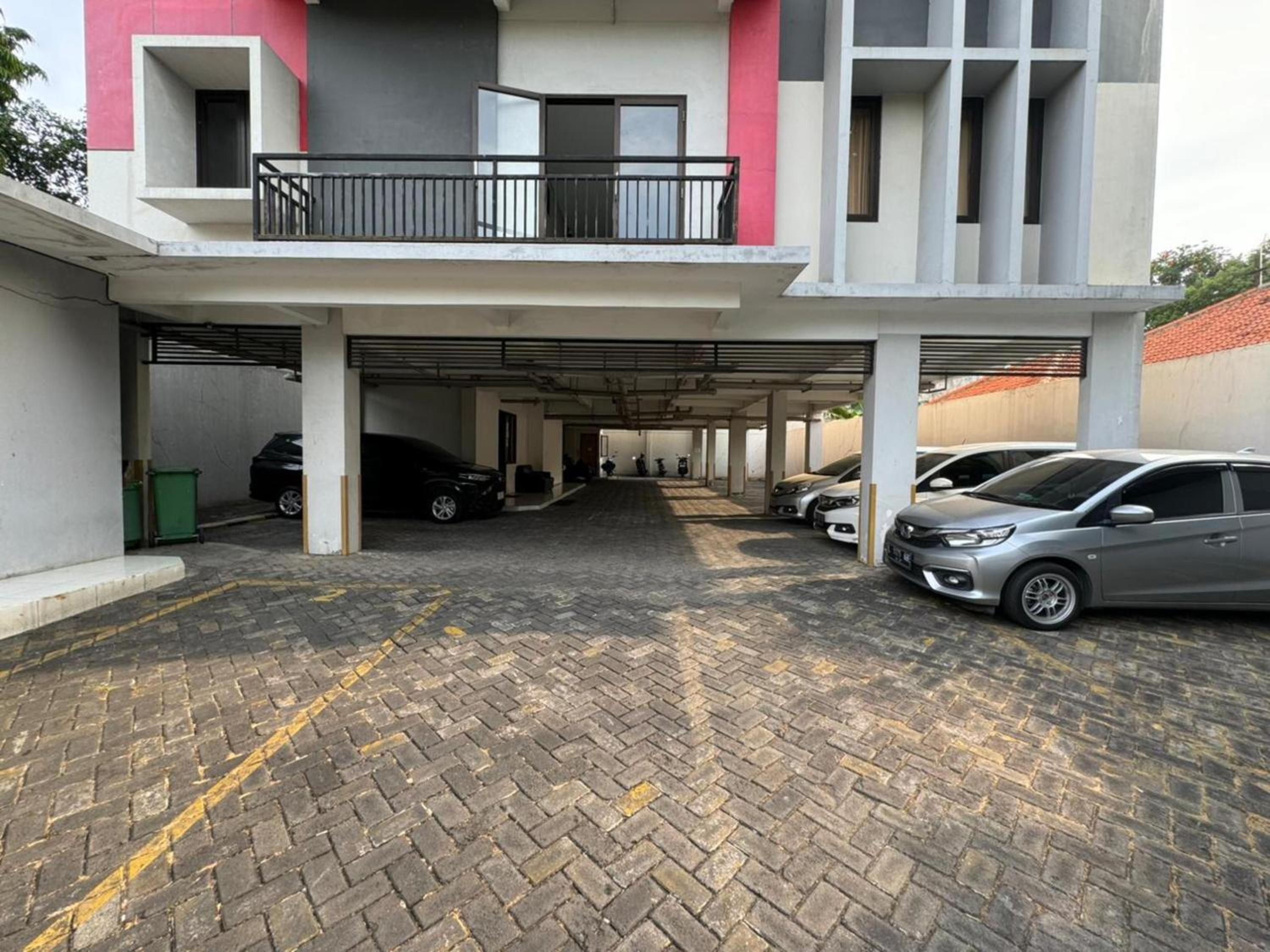 Cozynest Tenggilis