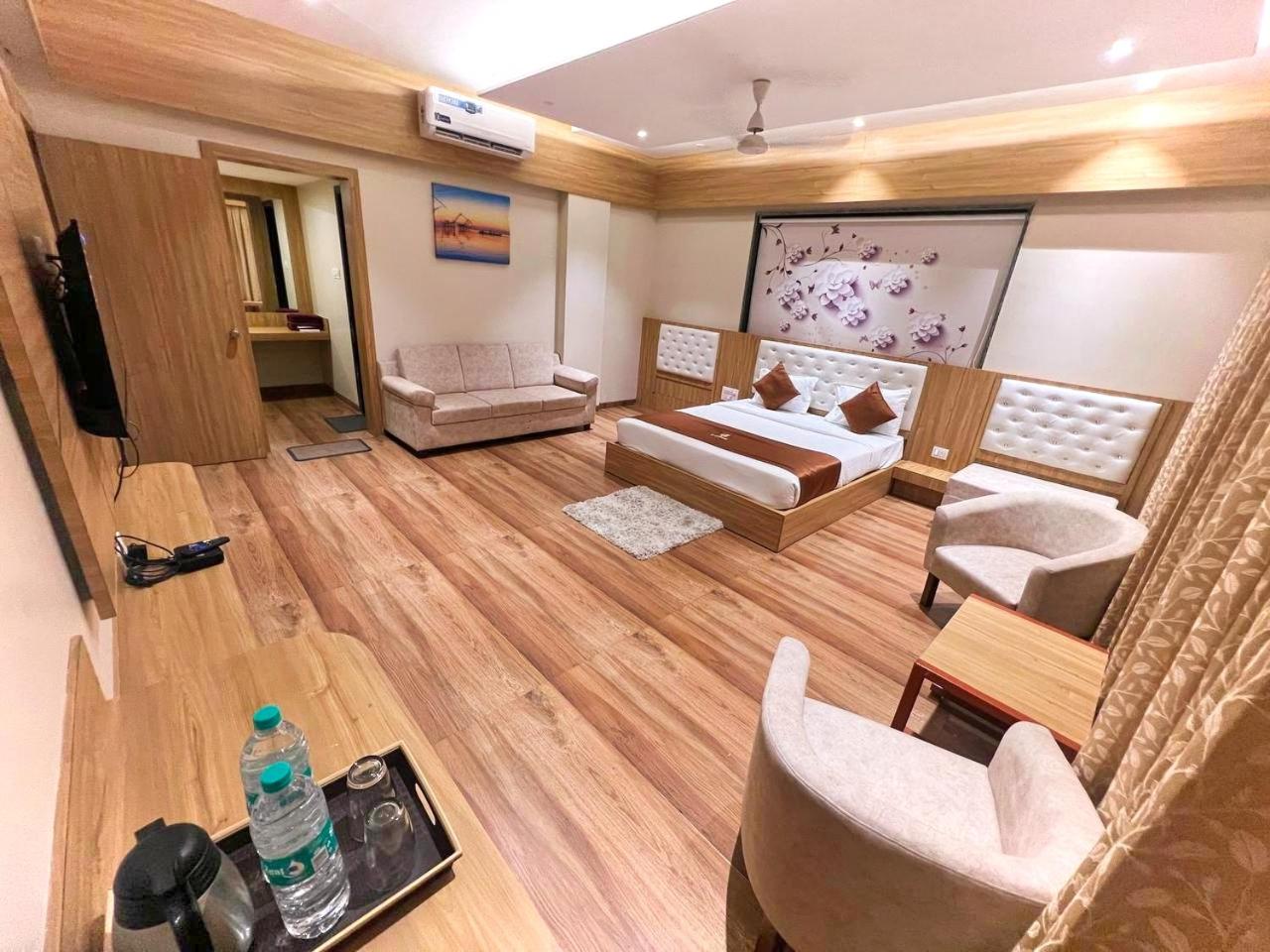 Shirdi Vacations - Hotel 9 Coin - Property Image 3
