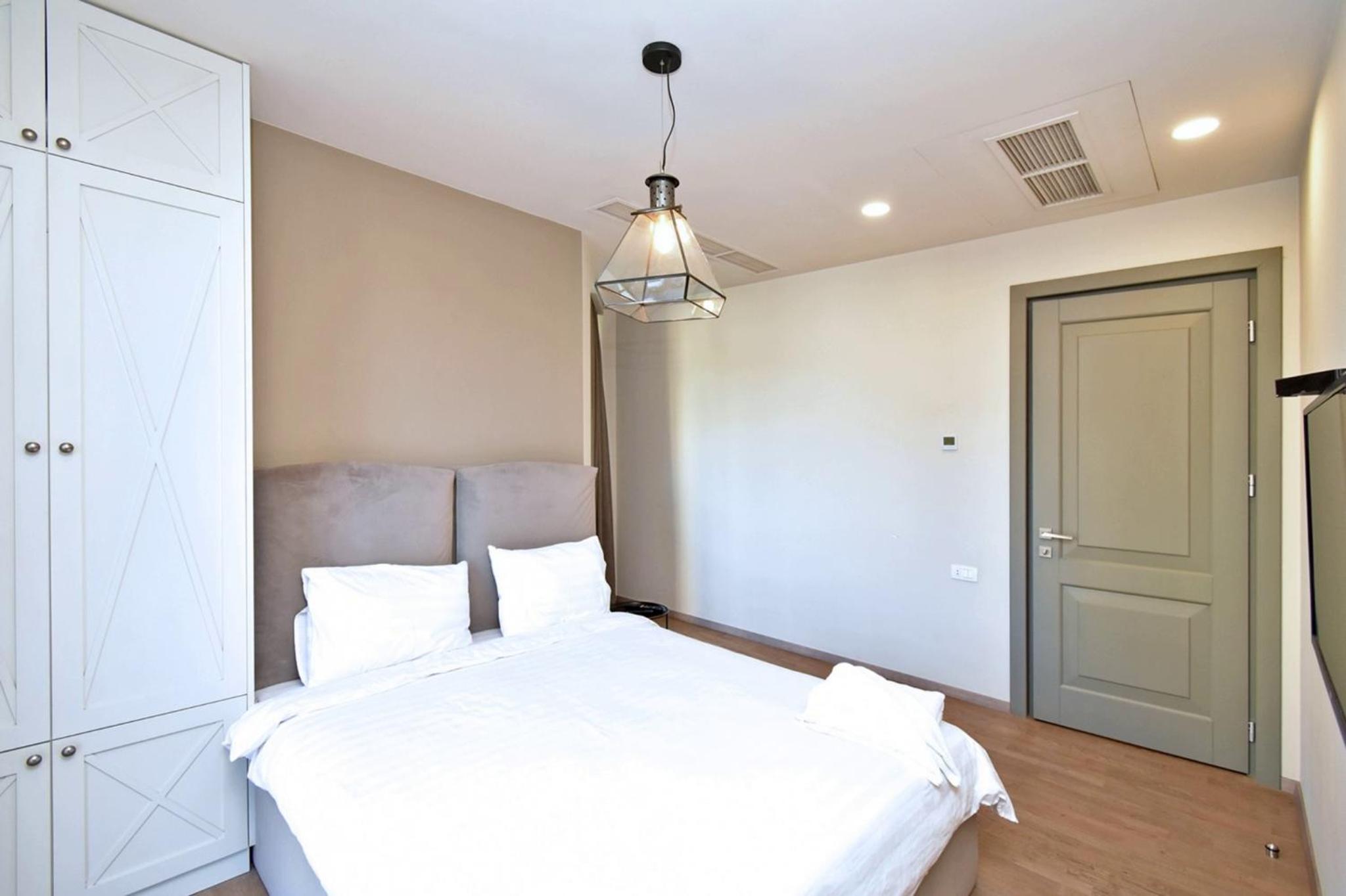 Relaxing Apartment One-BDR w/Balcony