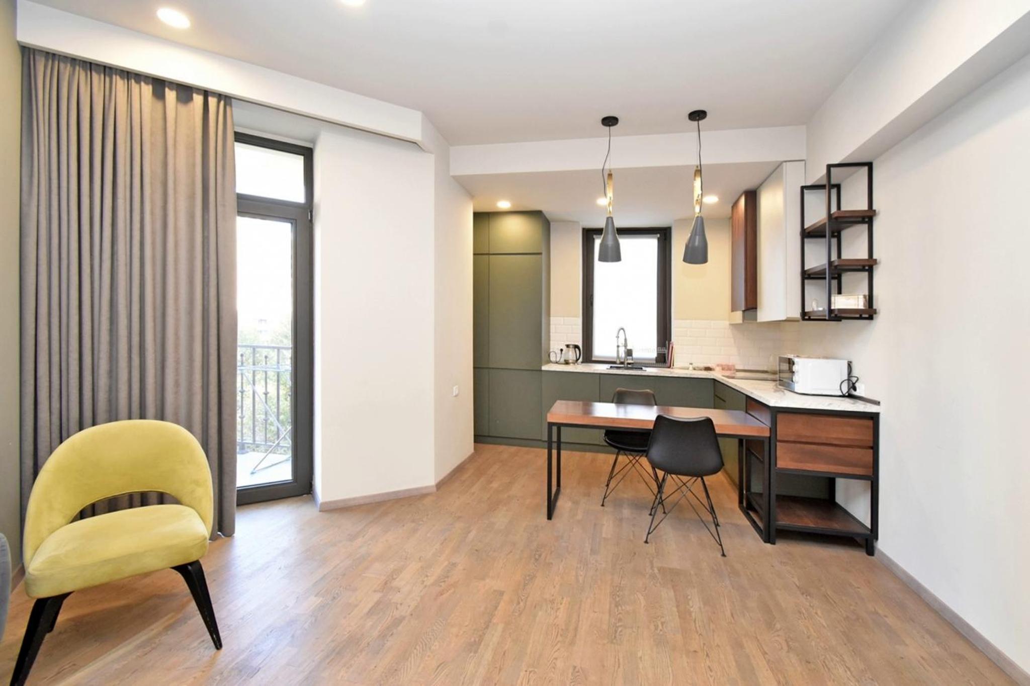 Relaxing Apartment One-BDR w/Balcony