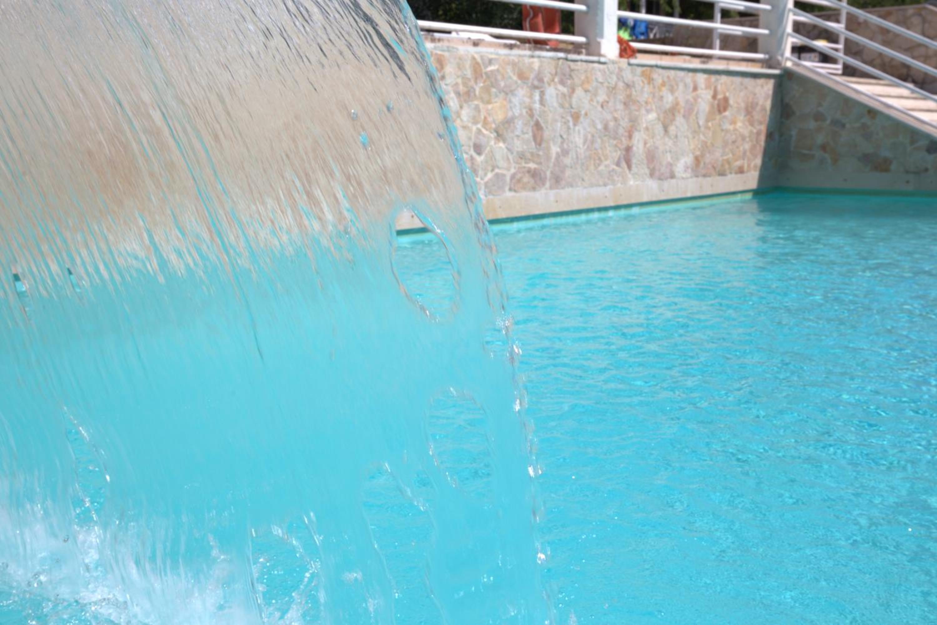 Green Garden Village con piscina, spiaggia riservata e parcheggio