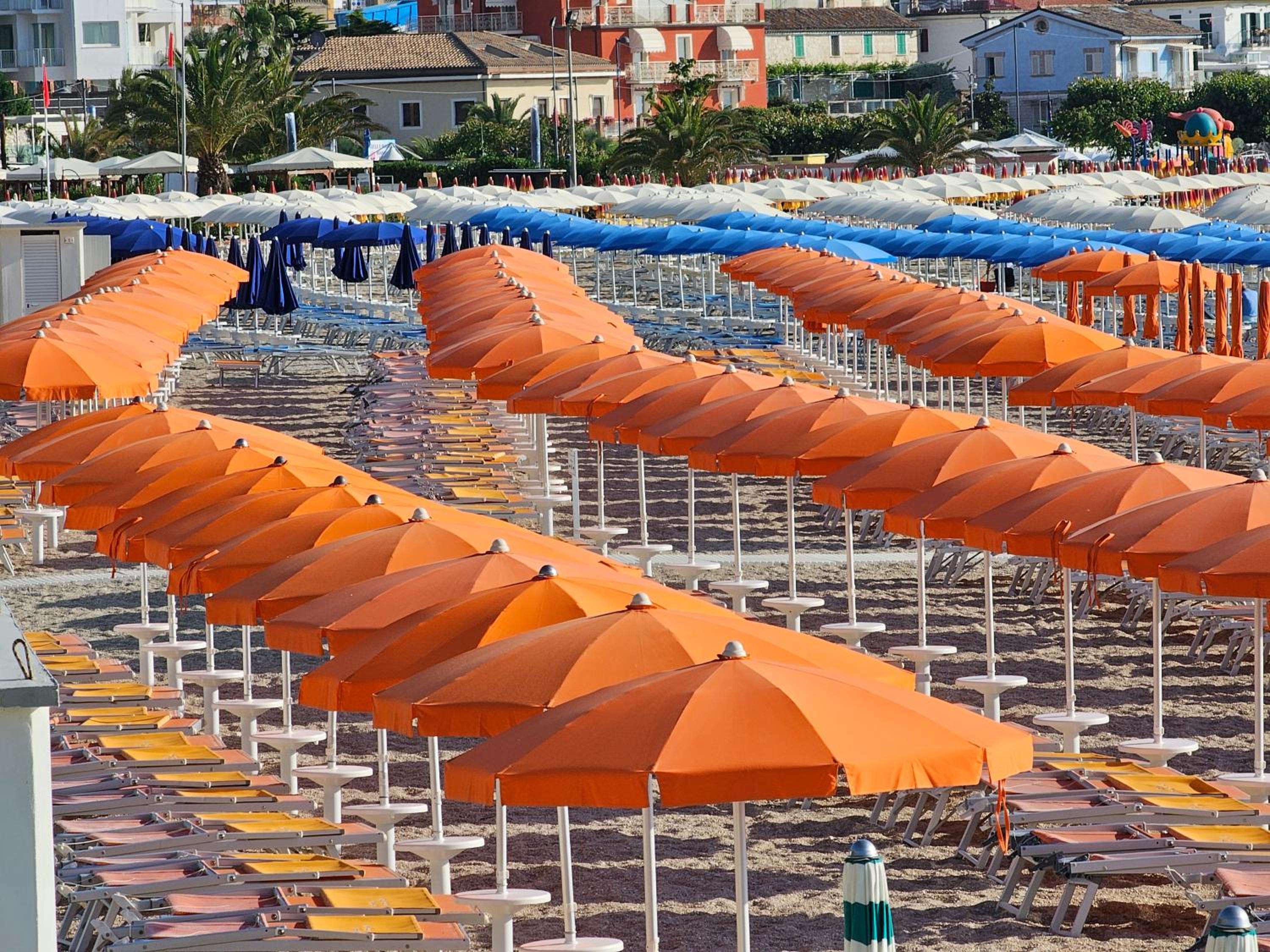 Green Garden Village con piscina, spiaggia riservata e parcheggio