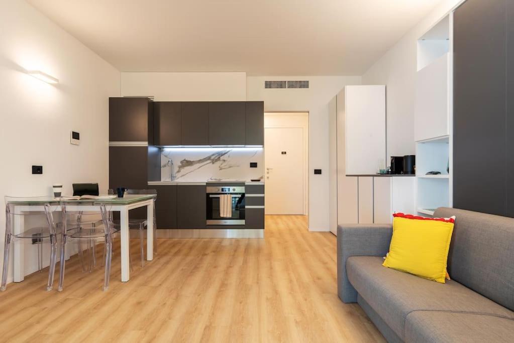 EmoticHome 8 e 9 Flexyrent studio
