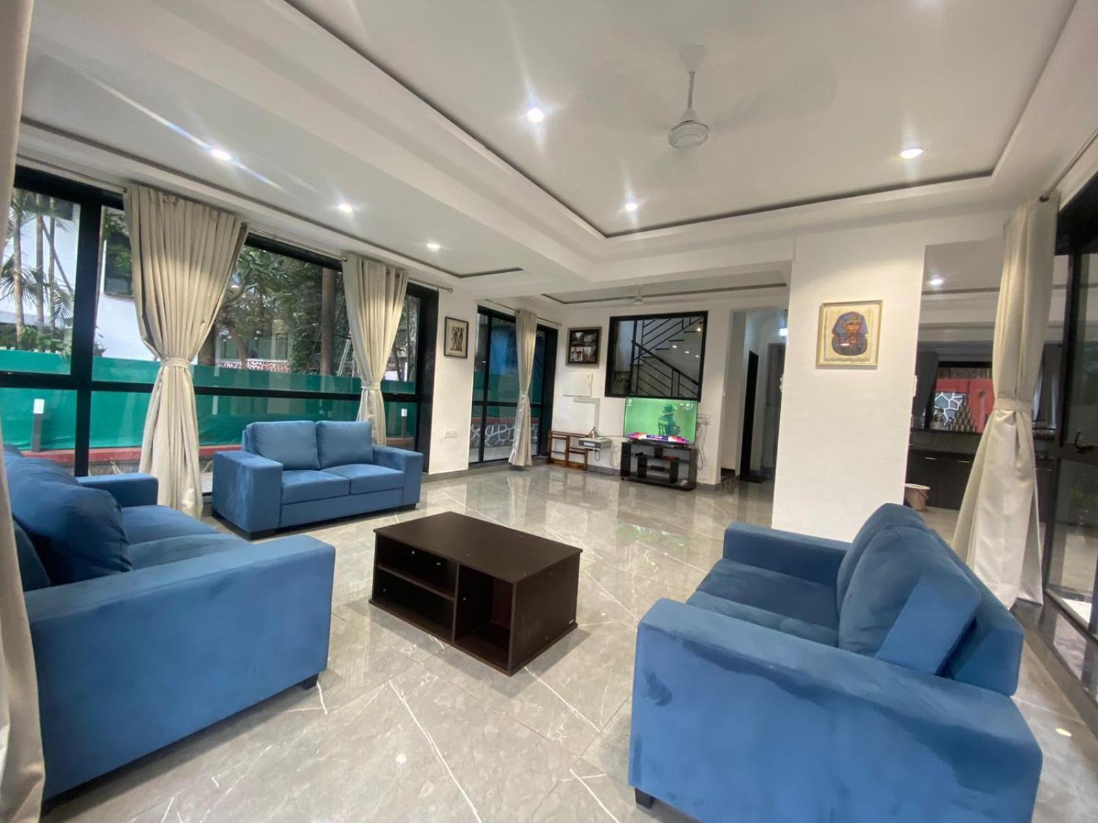 West Valley Villa , Casa Raywood view 2