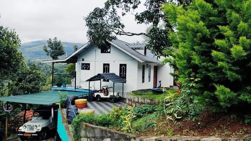 Blanc Villa view 3