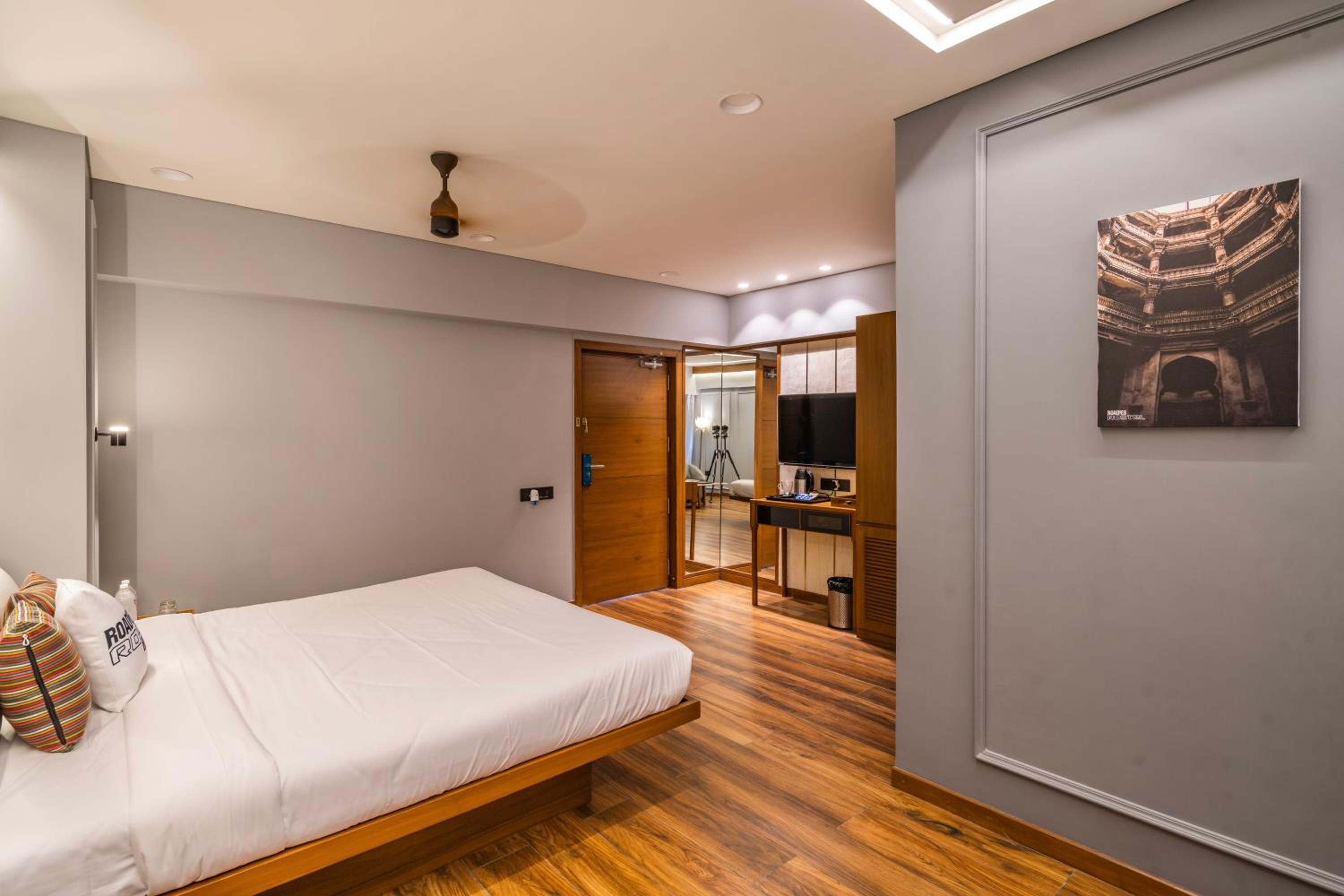 Roadies Rostel - Best Adventure Resort in Ahmedabad