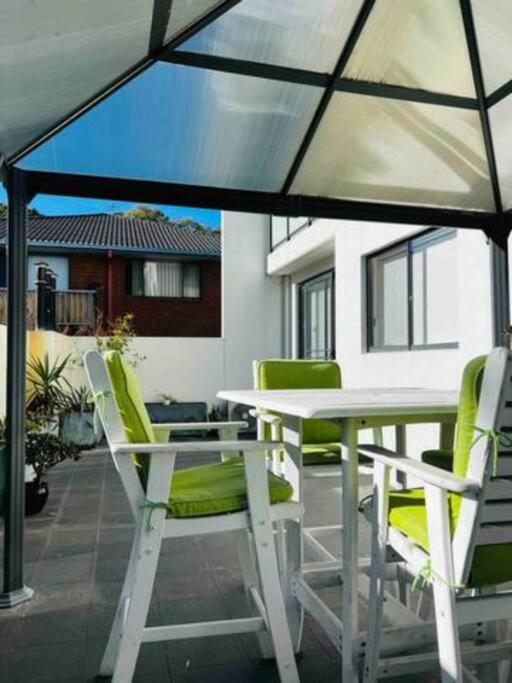2Bedrooms 2Bathrooms Oasis in Parramatta w parking