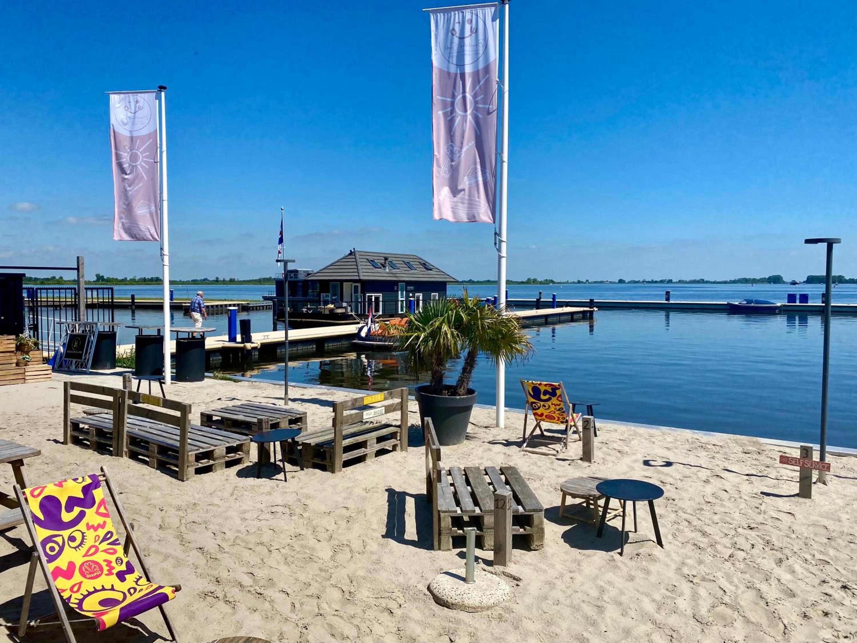 Het VaarHuis - Beachclub Sneek view 2