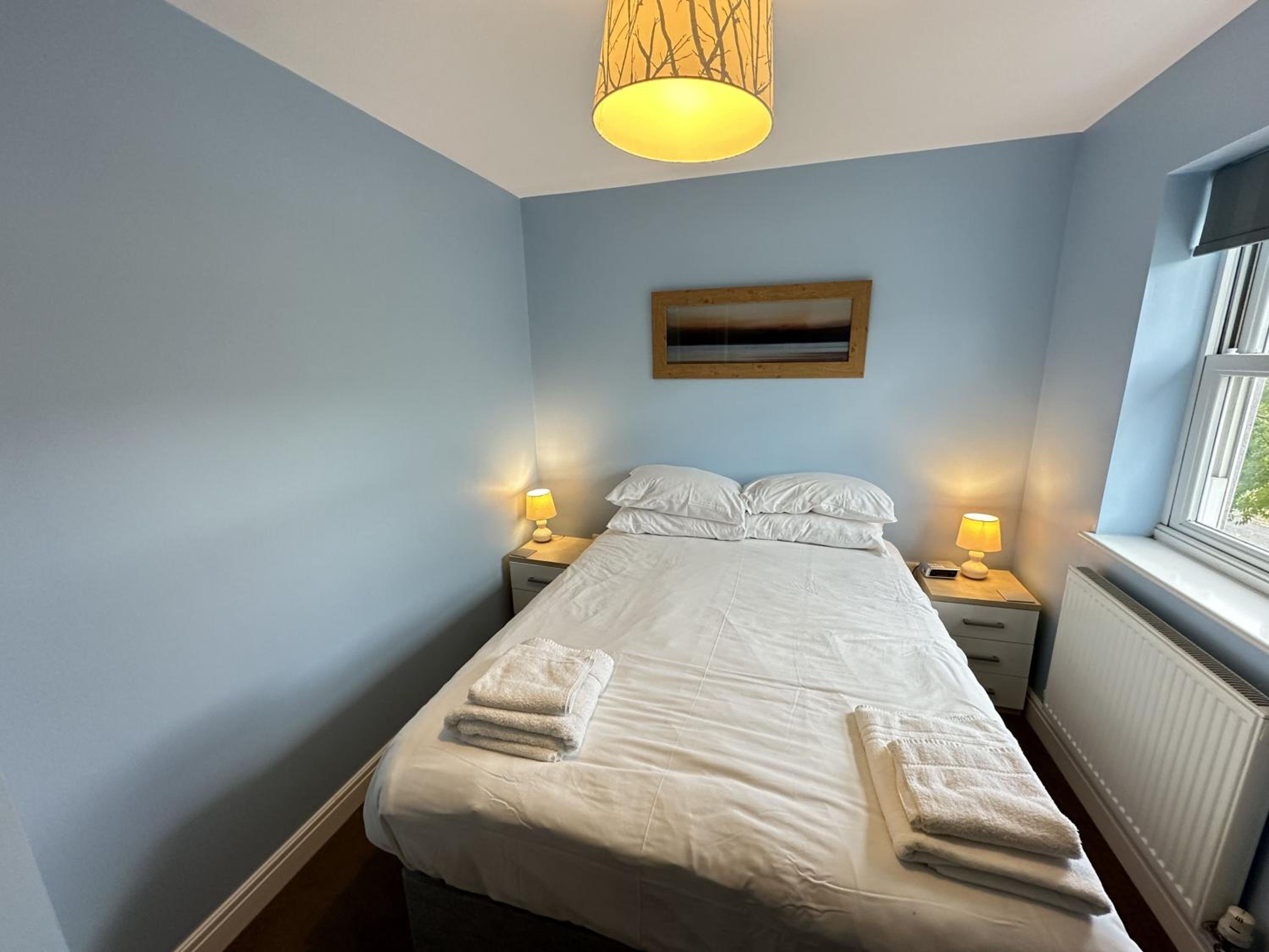 Greenwich Cottage - Part of the The Bay Filey Holiday Village with pool, gym and direct beach access, pub, restaurant, tennis and meadows walks